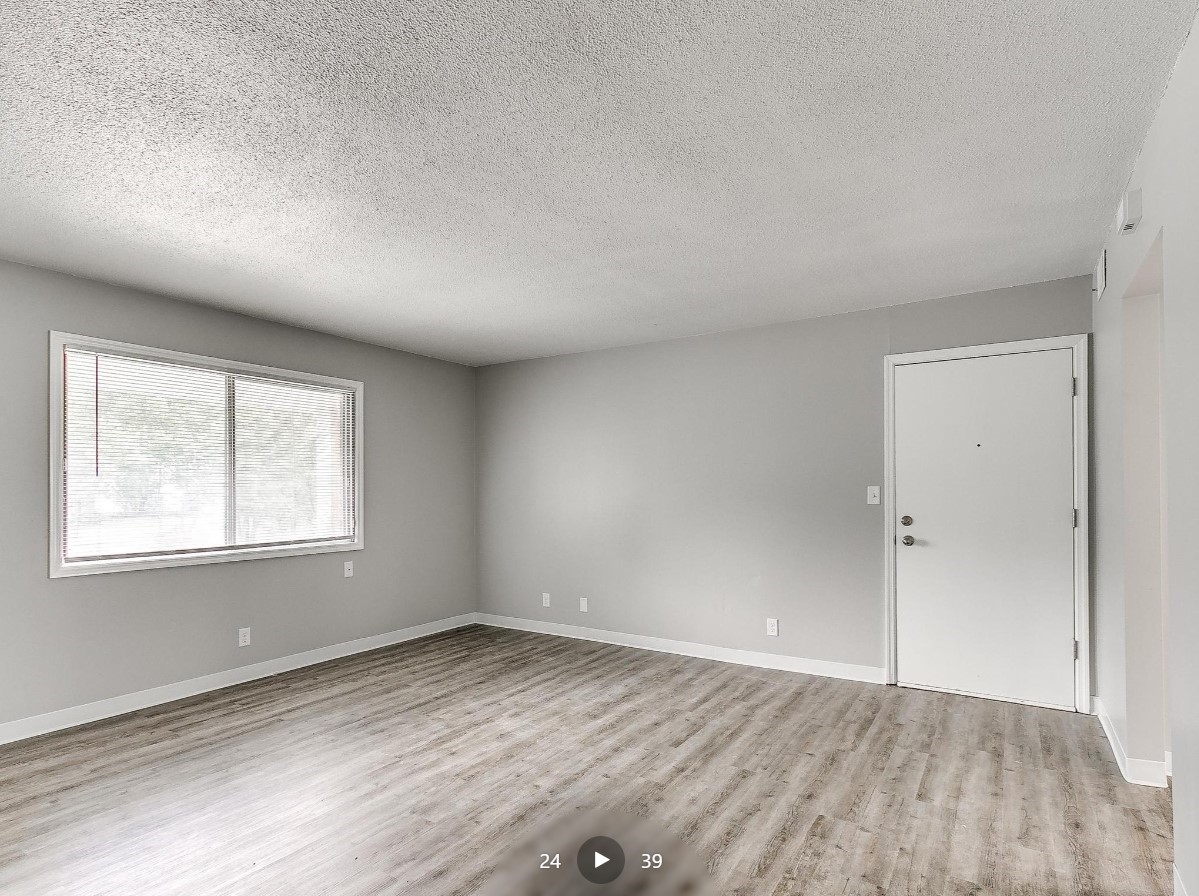 190 1st Street Property Photo 8