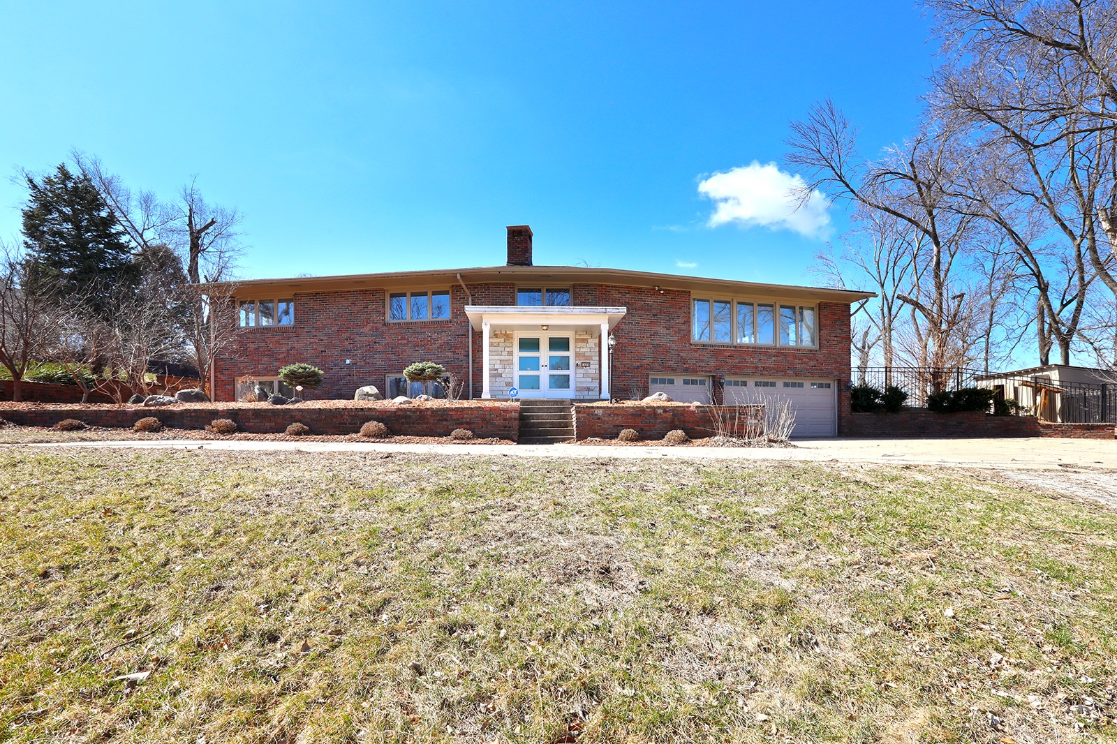 1604 New Haven Road Property Photo