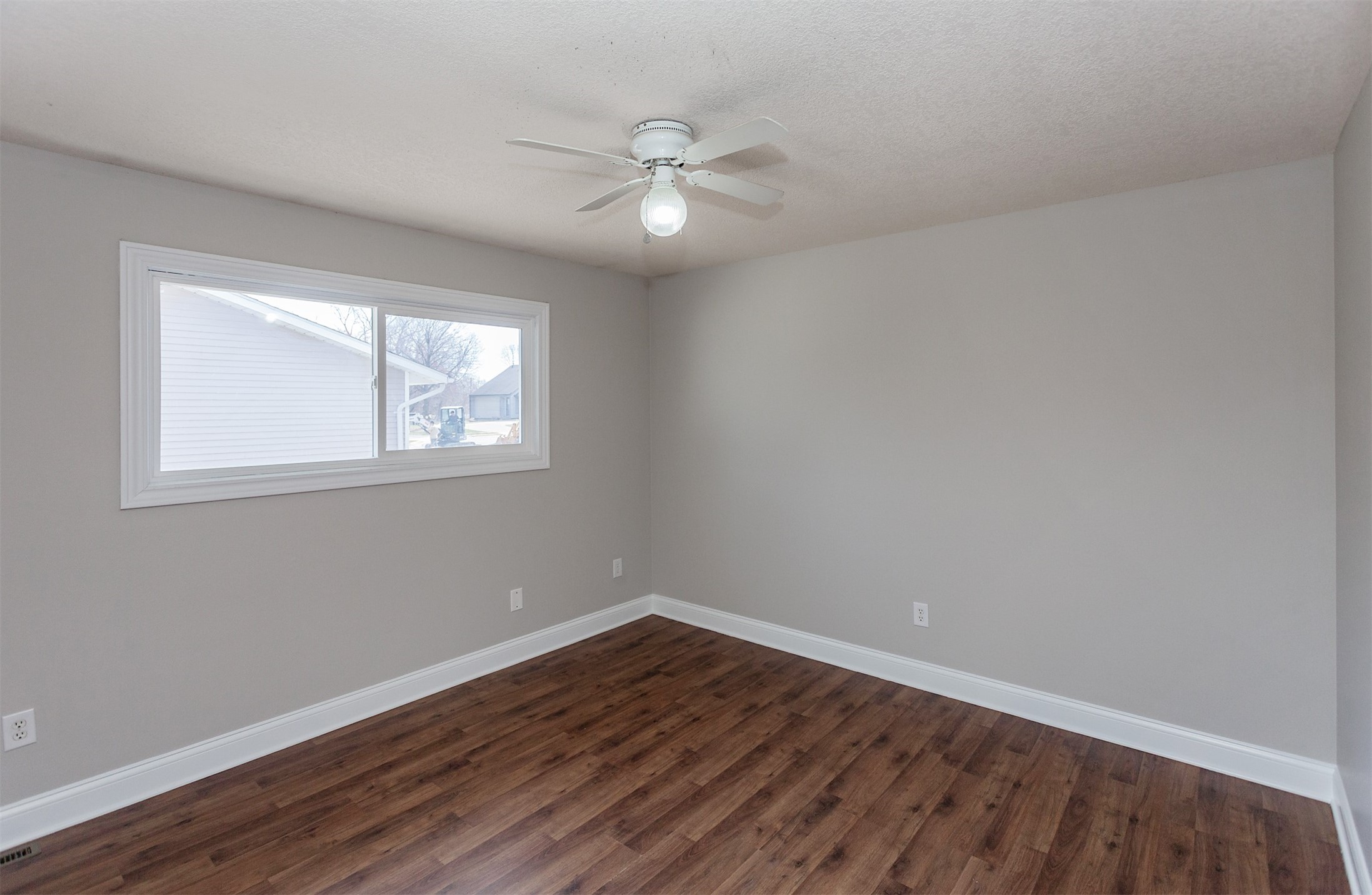 411 Opal Circle 413 Property Photo 13