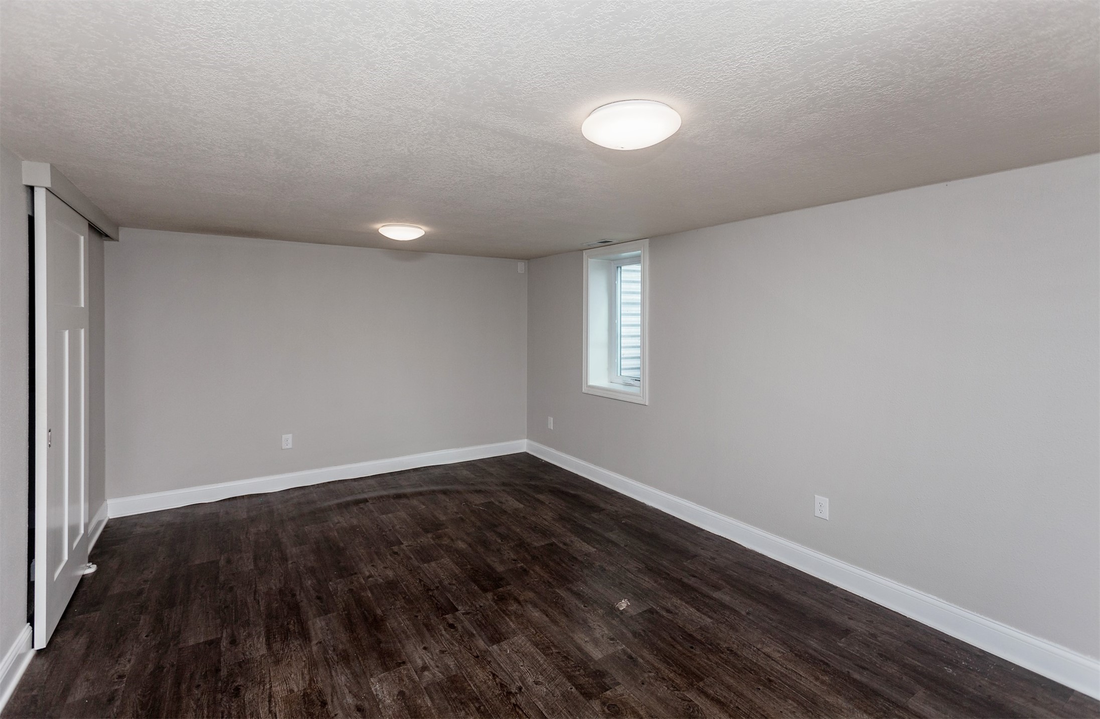 411 Opal Circle 413 Property Photo 15