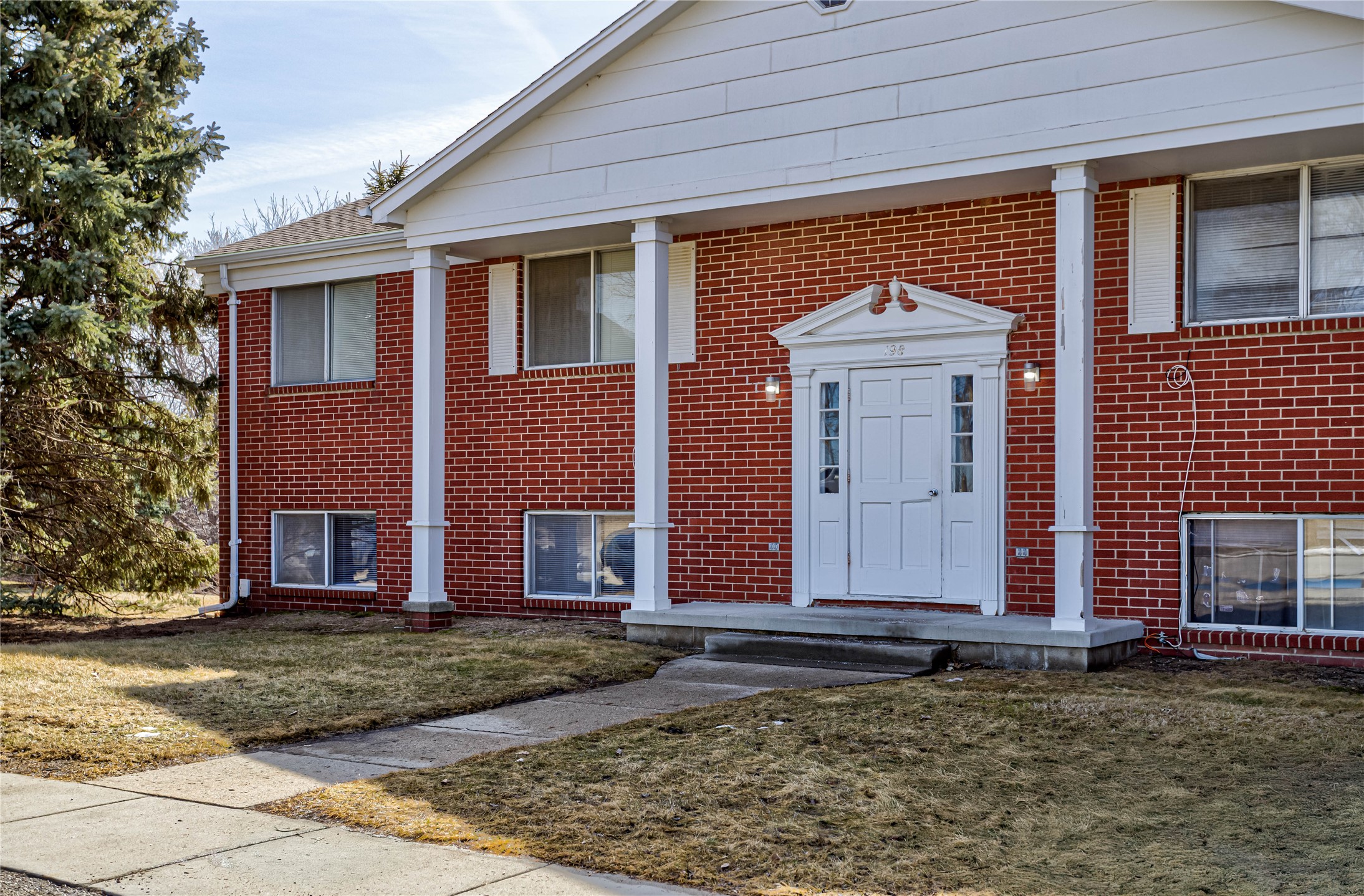188 1st Street Property Photo 2