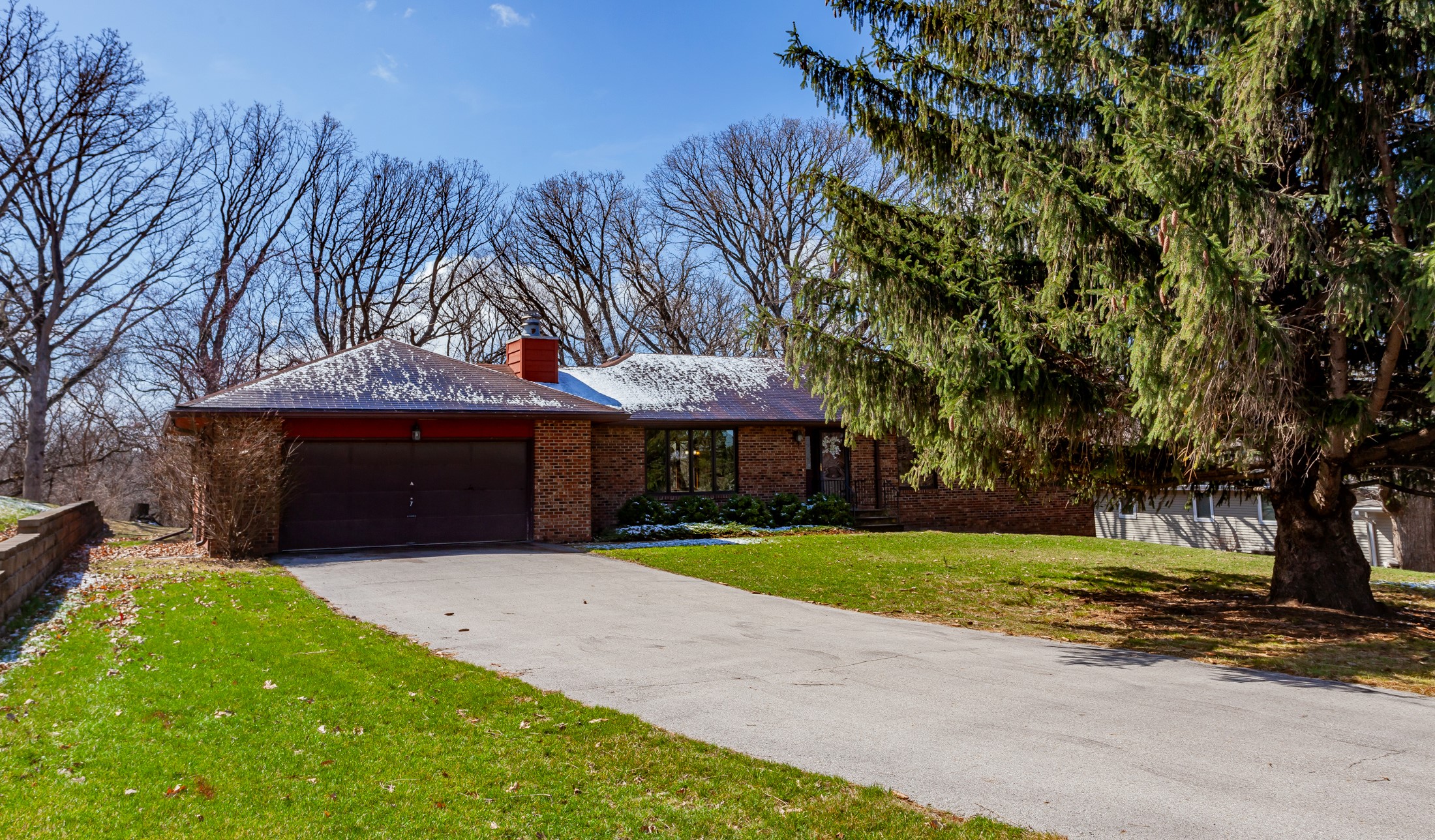 446 Rookwood Drive Property Photo