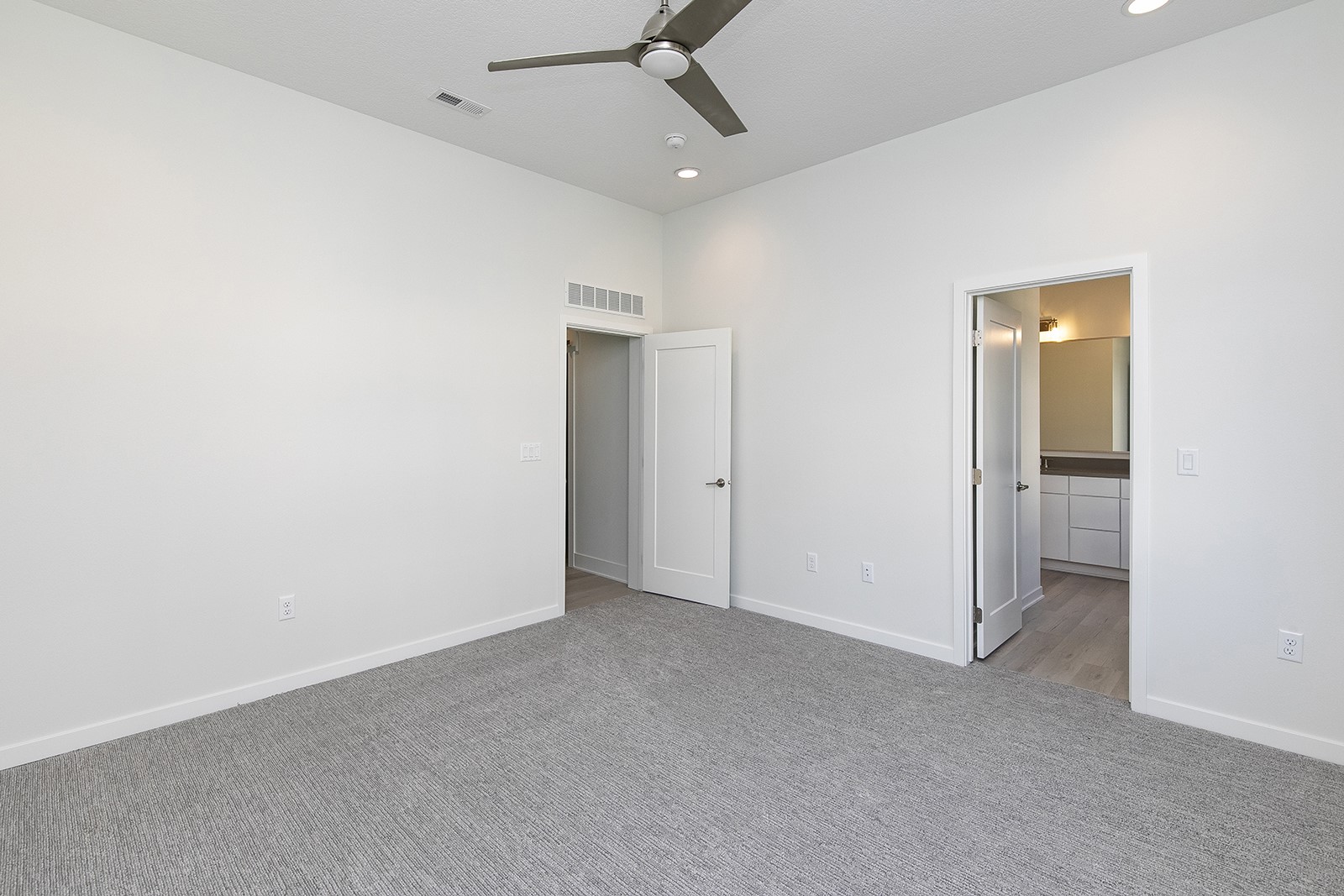 213 Maple Street Property Photo 16