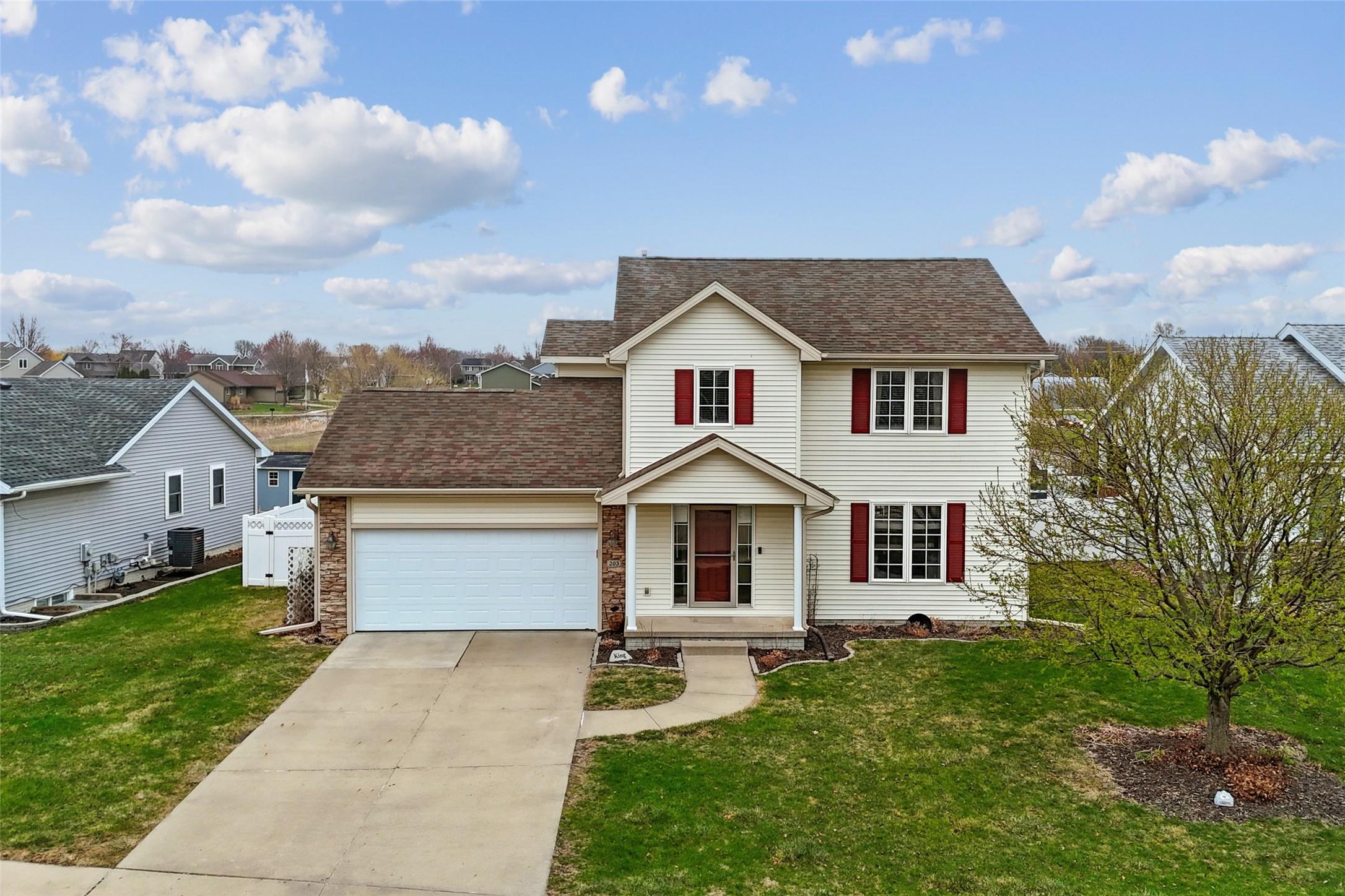 203 Mallard Pointe Drive Nw Property Photo