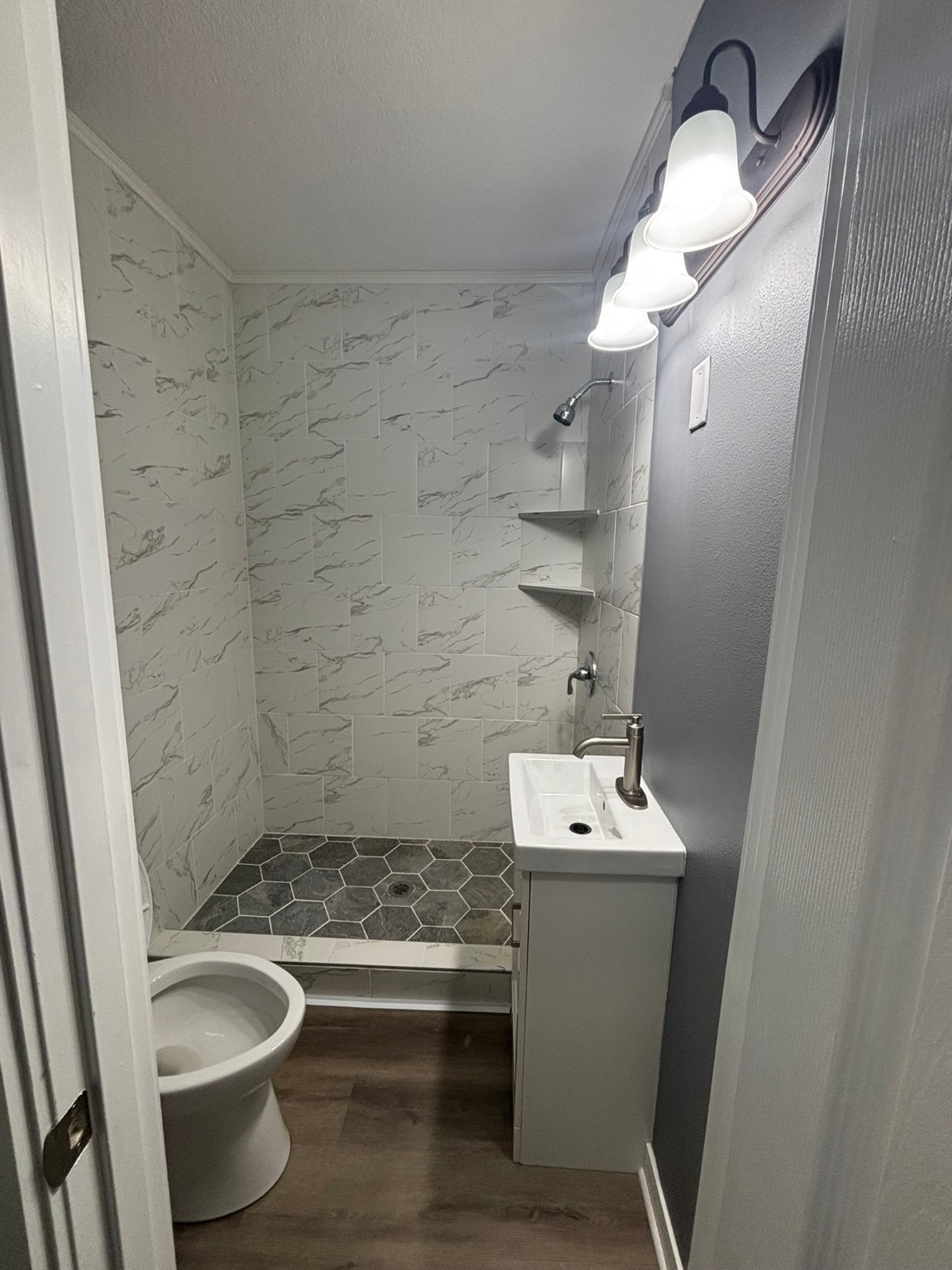 1608 Mondamin Avenue Property Photo 3