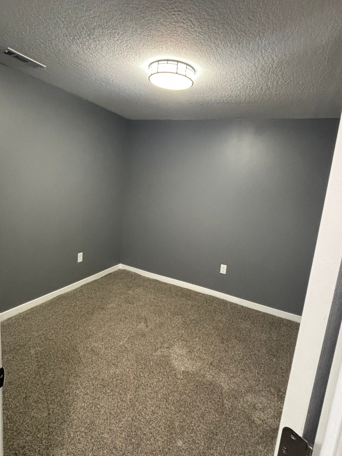 1608 Mondamin Avenue Property Photo 20