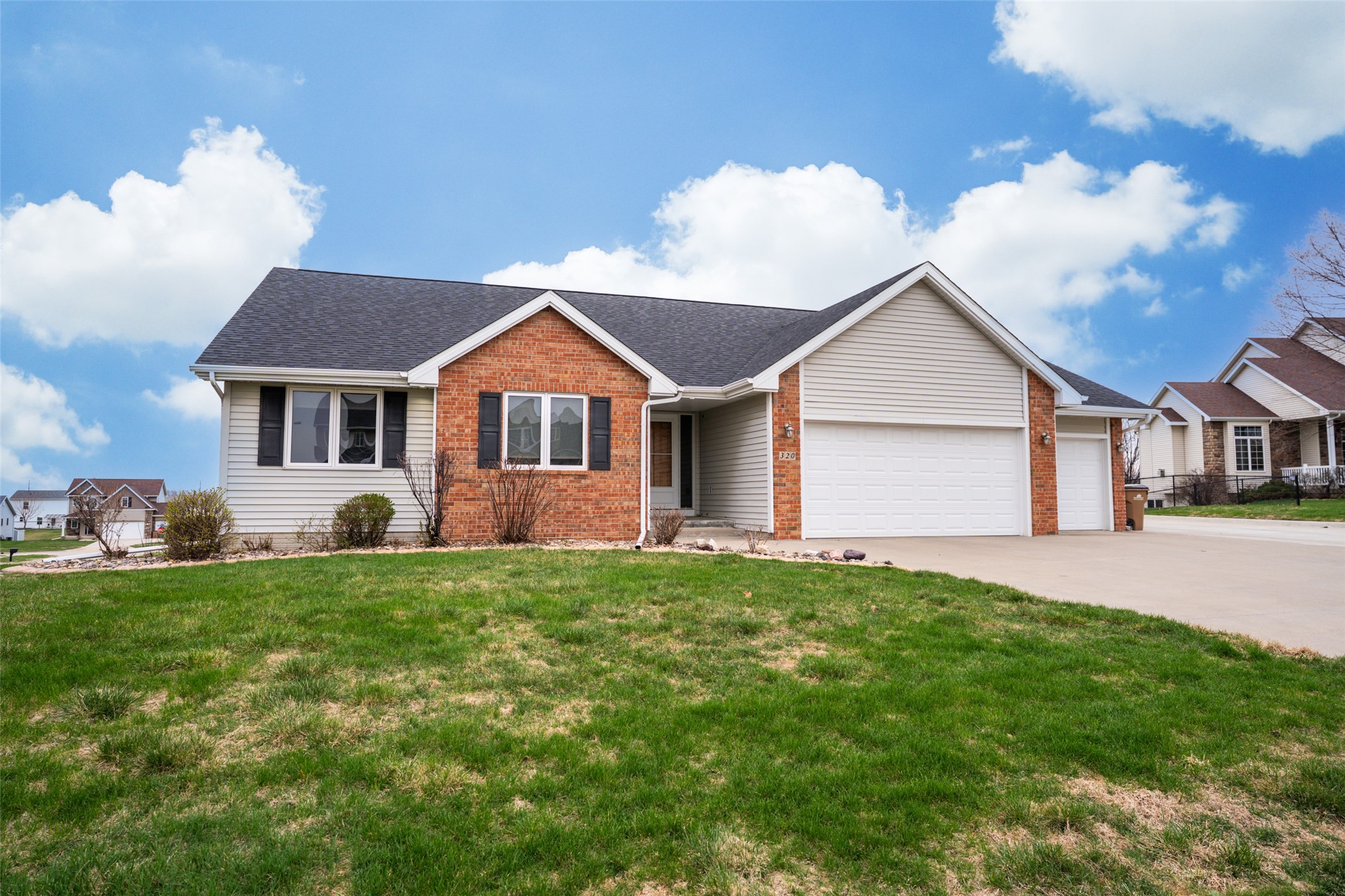 320 Canary Circle Property Photo