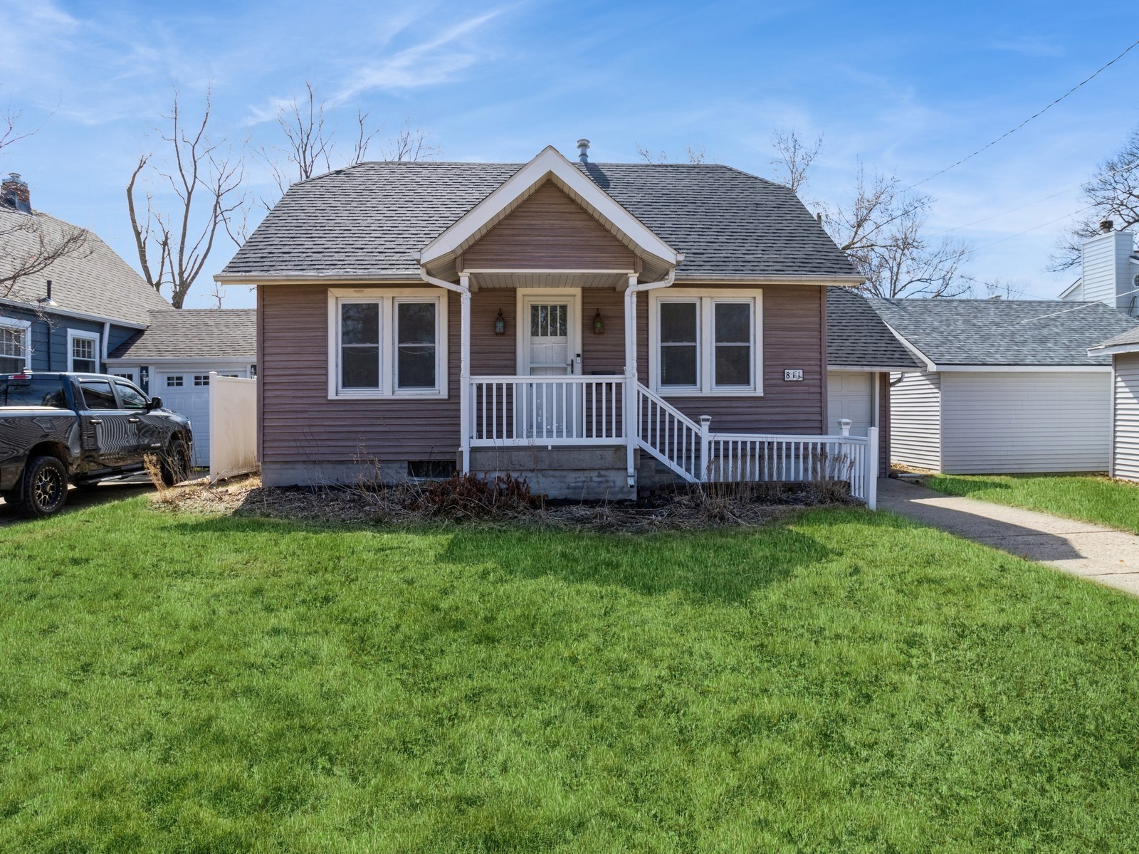 811 S 7th Avenue W Property Photo