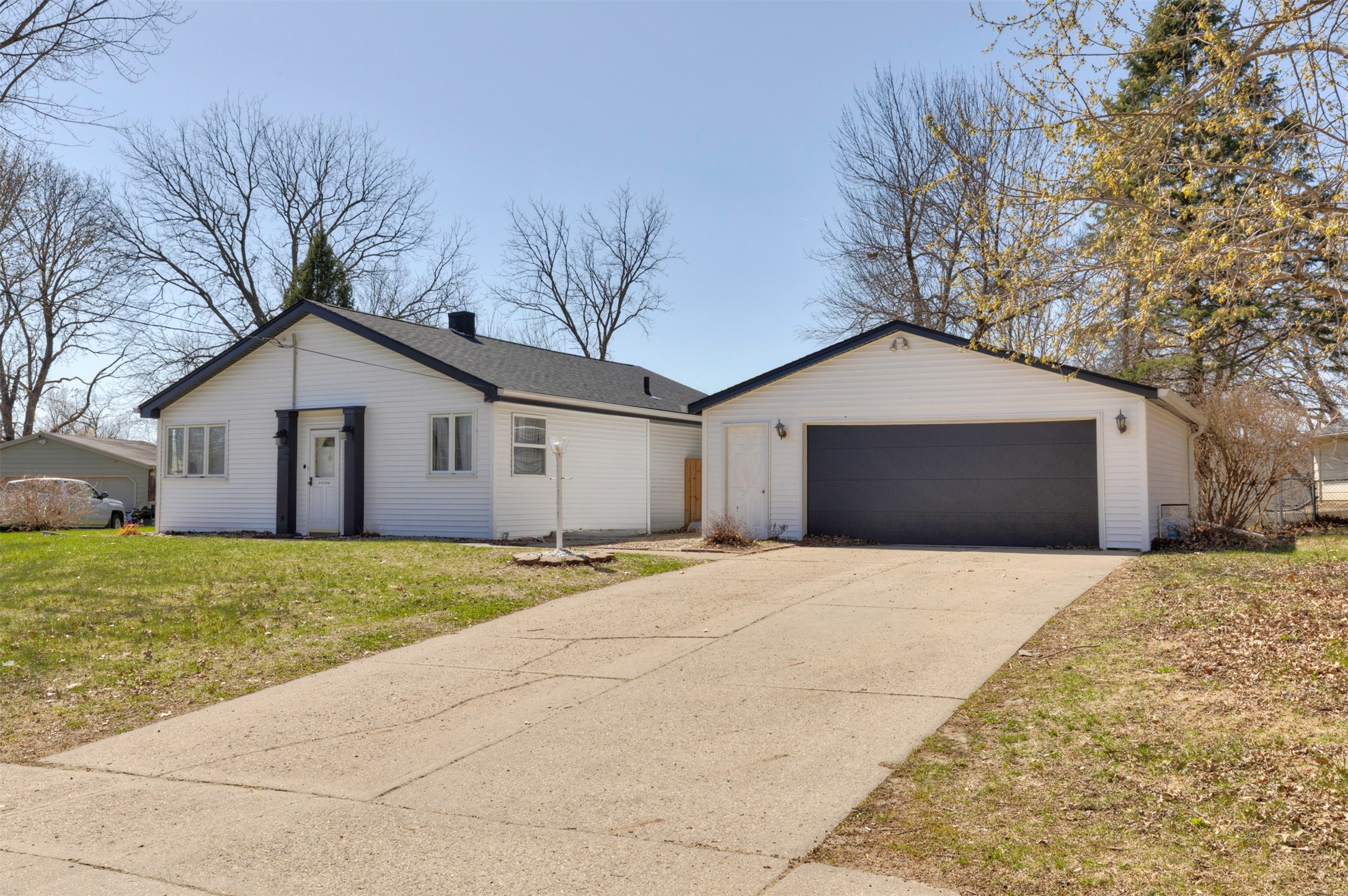 200 Constitution Boulevard Property Photo