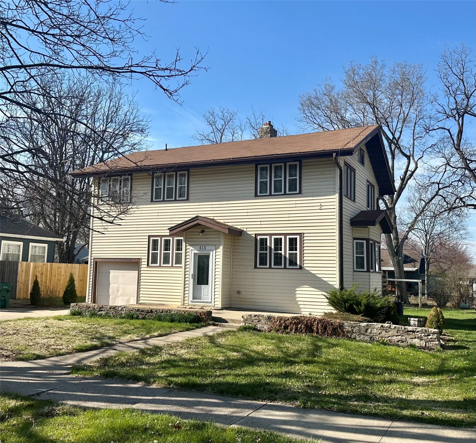 415 E Jefferson Street Property Photo