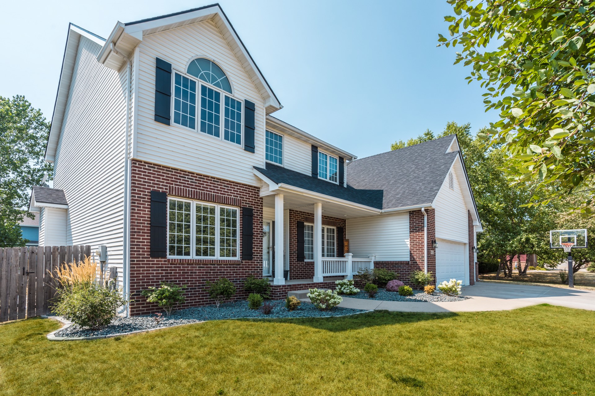 800 Se Plumwood Lane Property Photo
