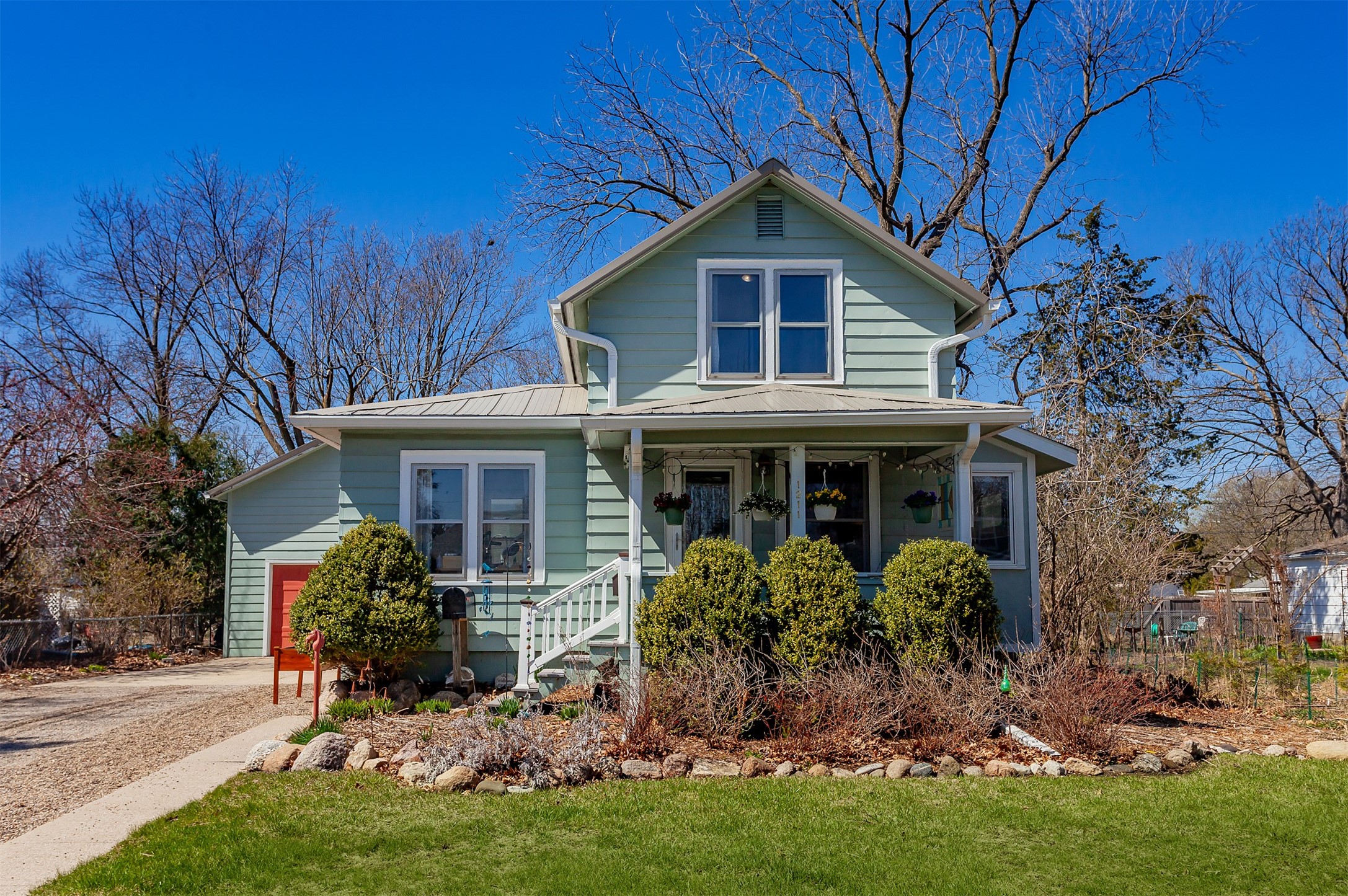 1211 Burnett Avenue Property Photo