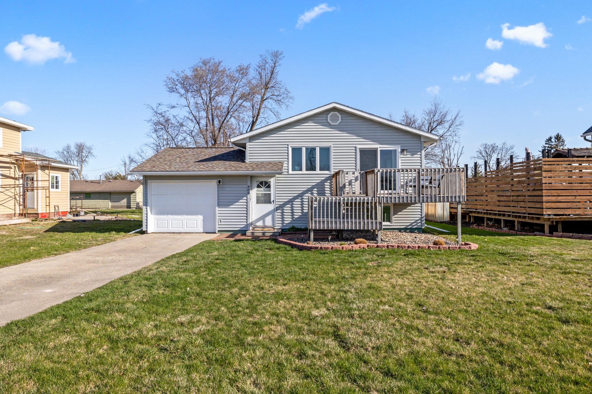 405 County Avenue Property Photo