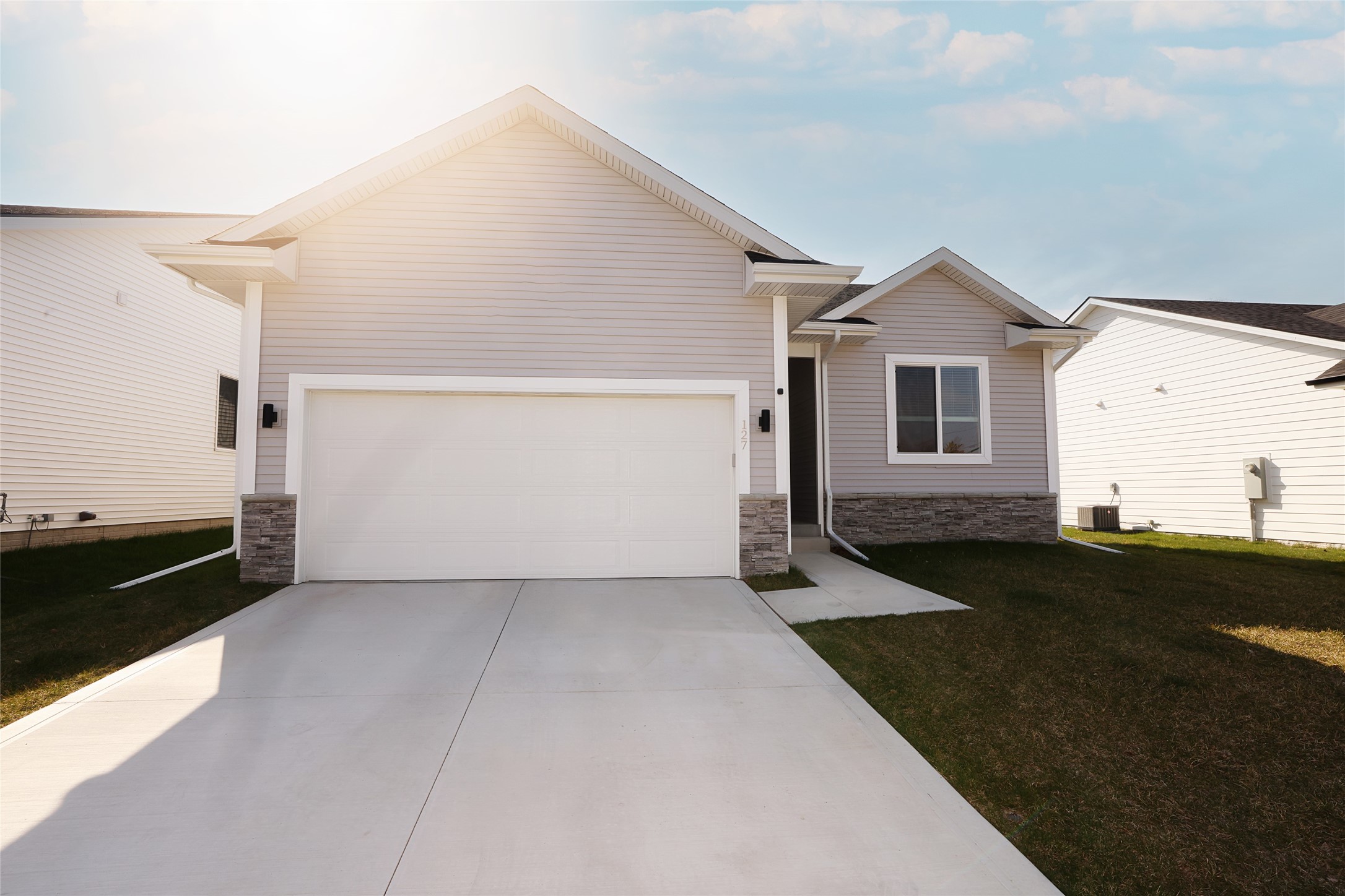 127 Destiny Drive Property Photo 1