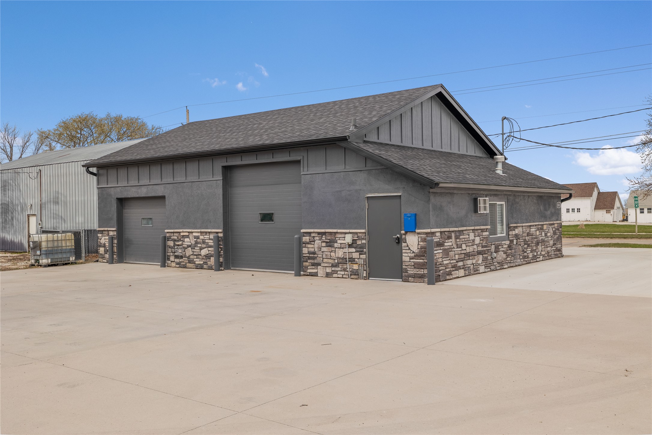 1404 Sugar Grove Avenue Property Photo