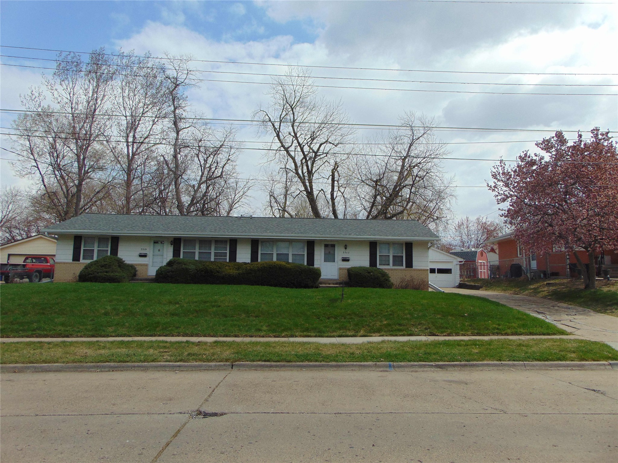 3317 48th Street Property Photo 1