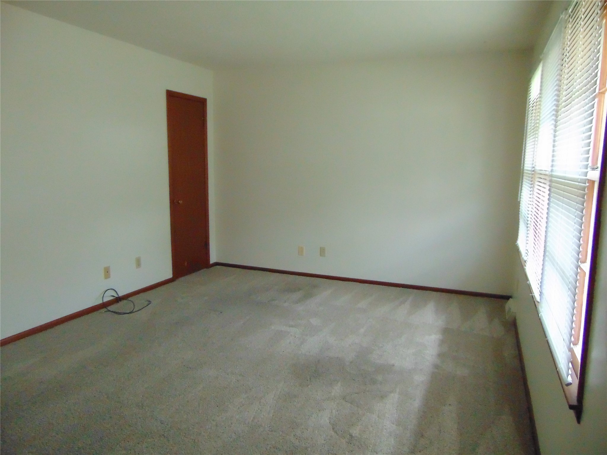 3317 48th Street Property Photo 4