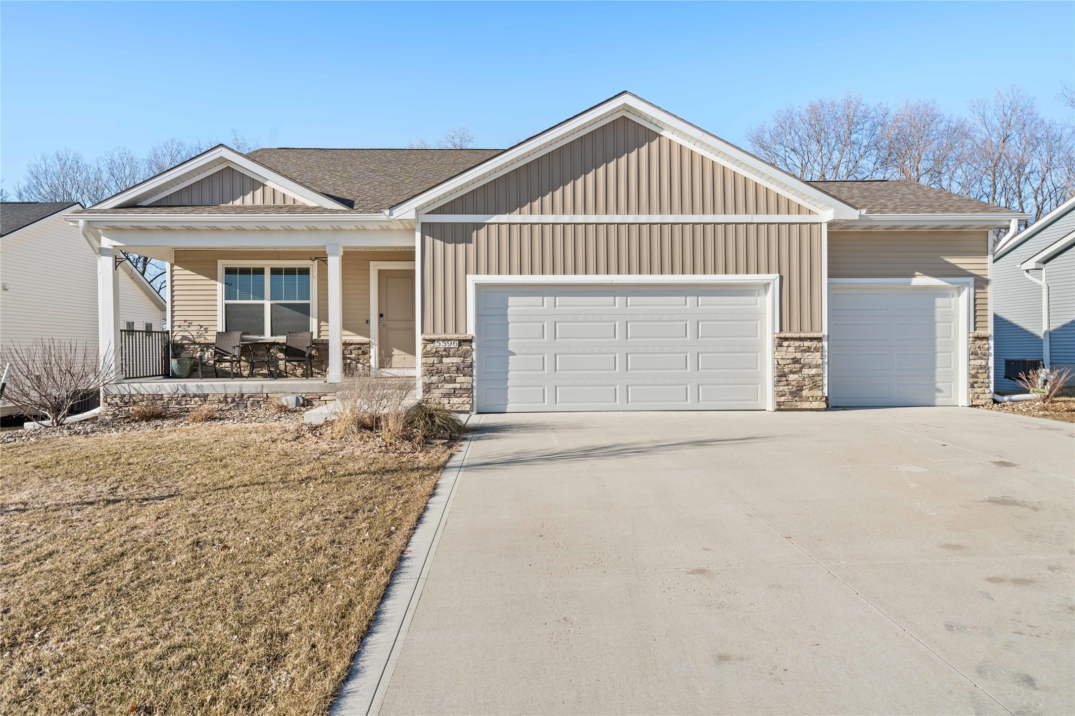 5596 Pine Valley Drive Property Photo