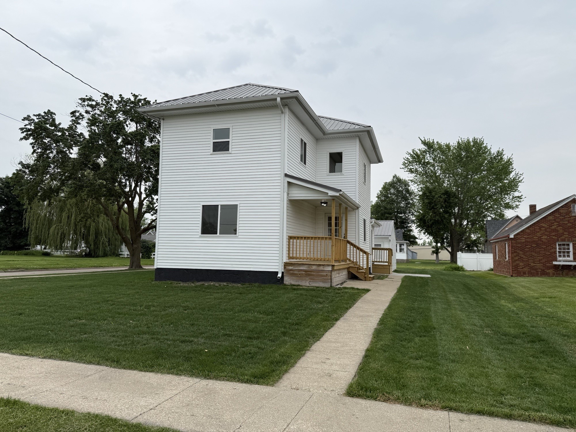 207 N 3rd Street Property Photo 1