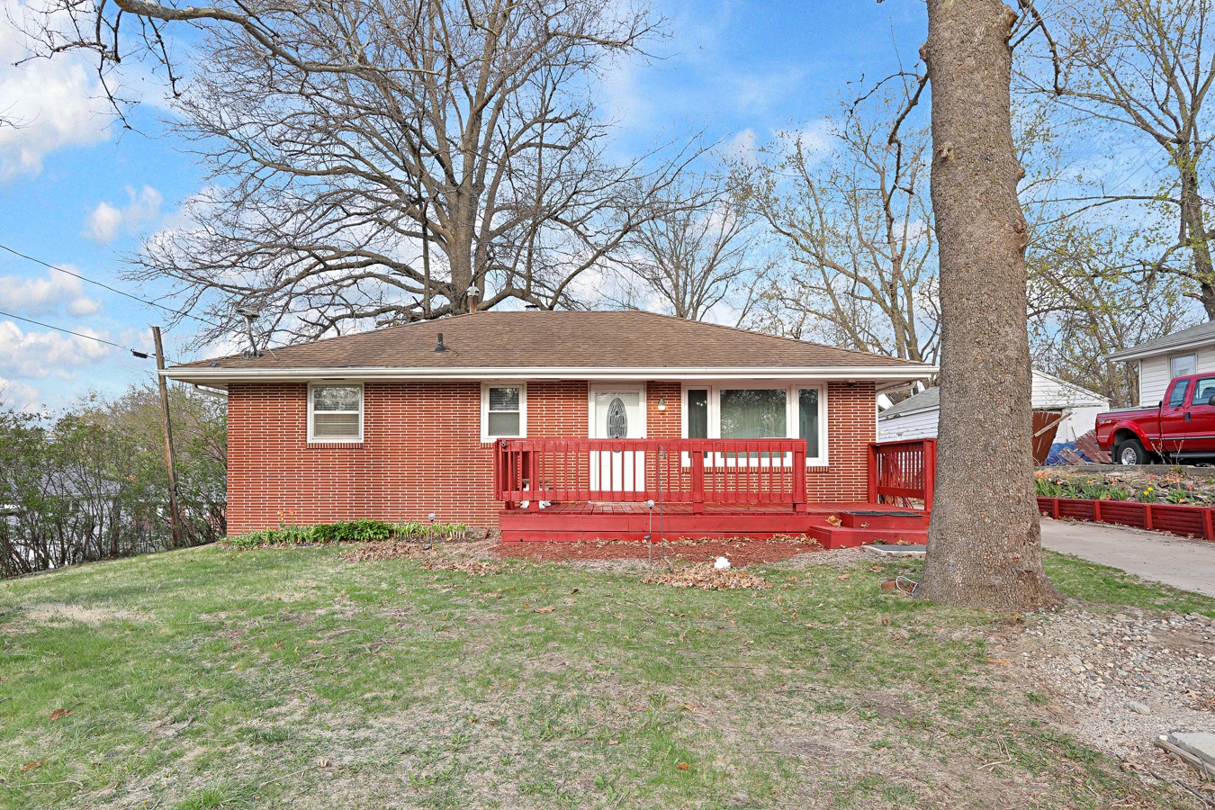 305 N I Street Property Photo