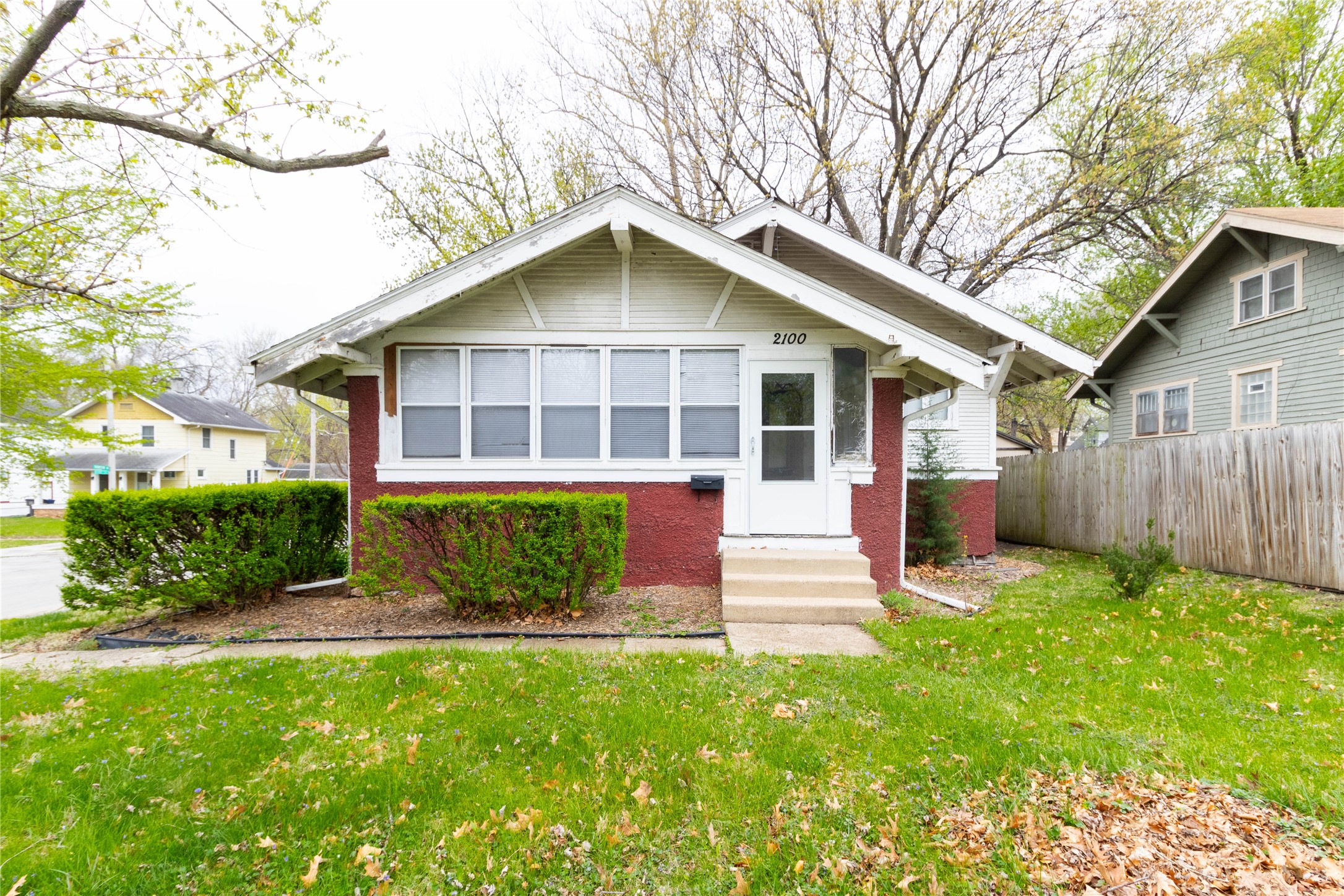 2100 E 13th Street Property Photo
