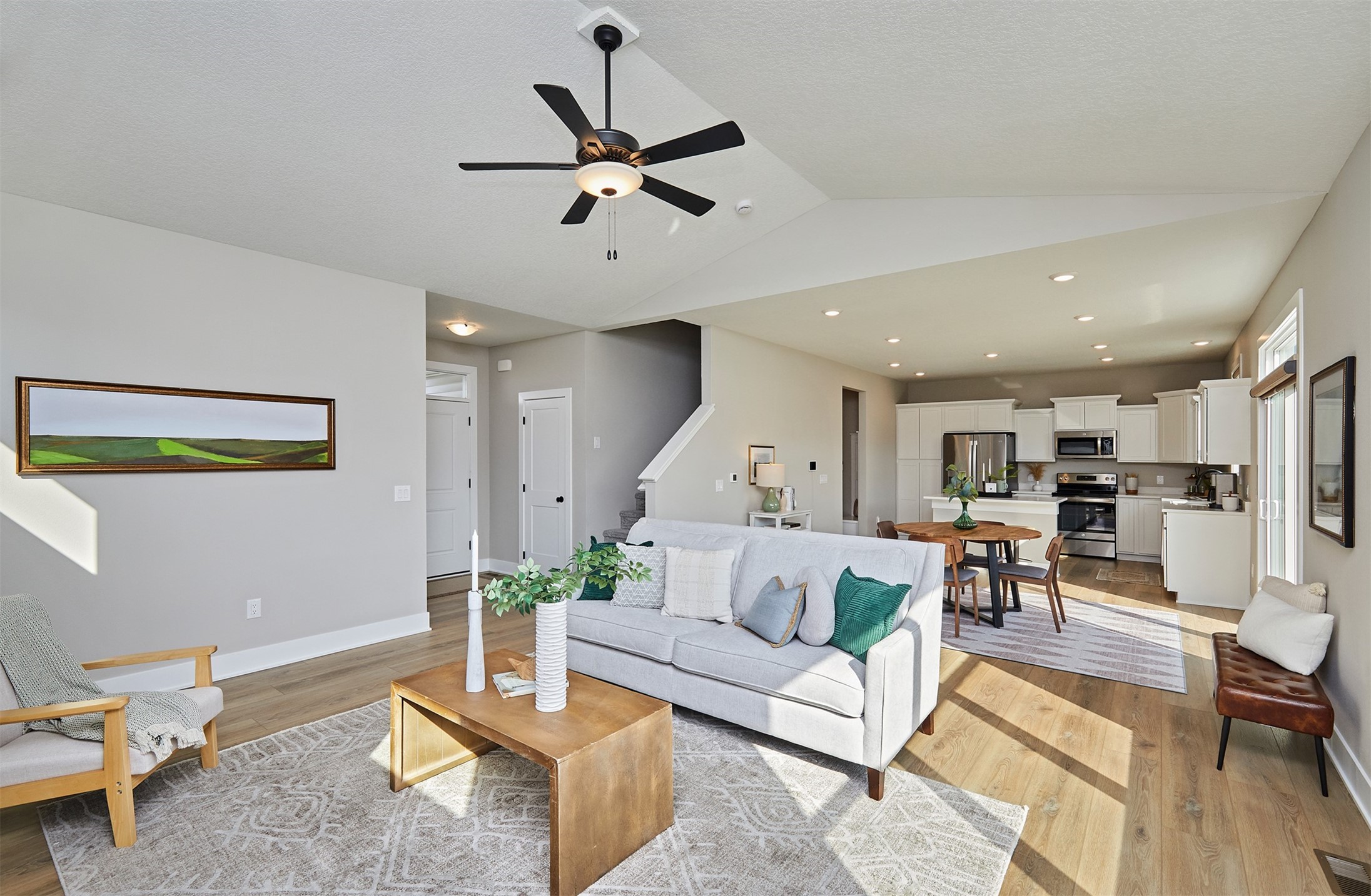 715 Ne Deerfield Drive Property Photo