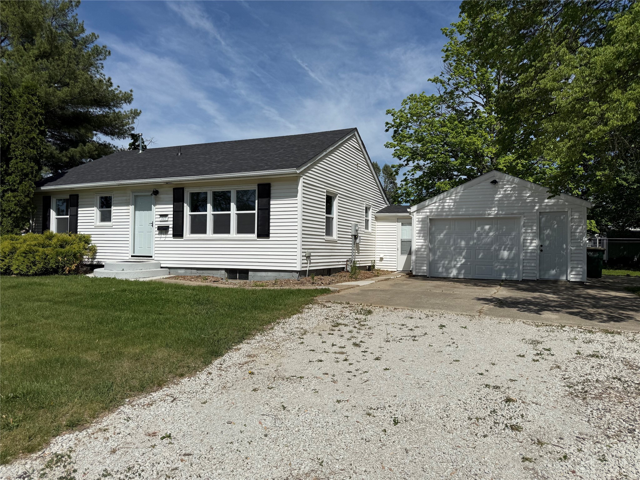 223 N 8th Street Property Photo
