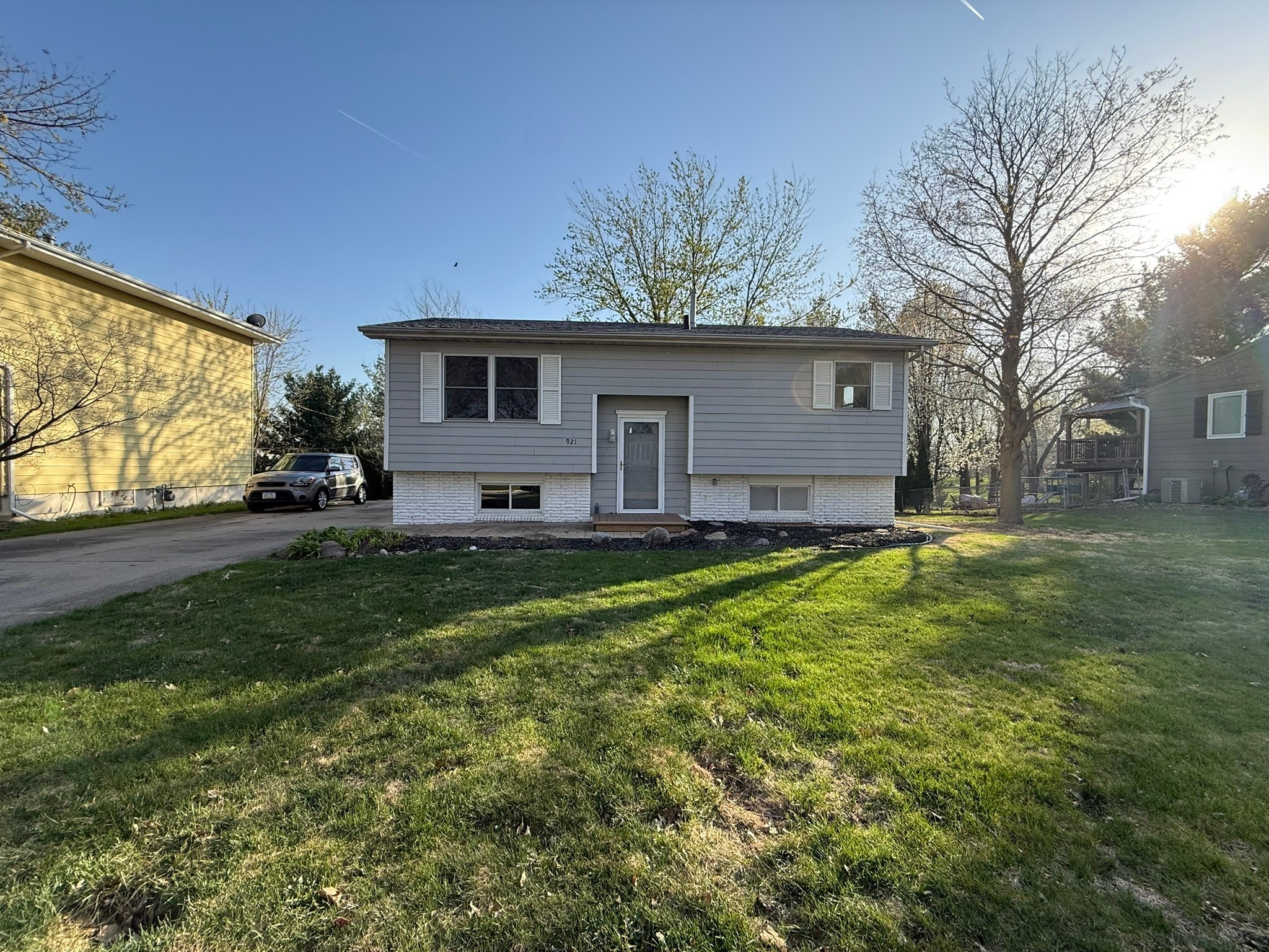 921 Norwood Drive Property Photo