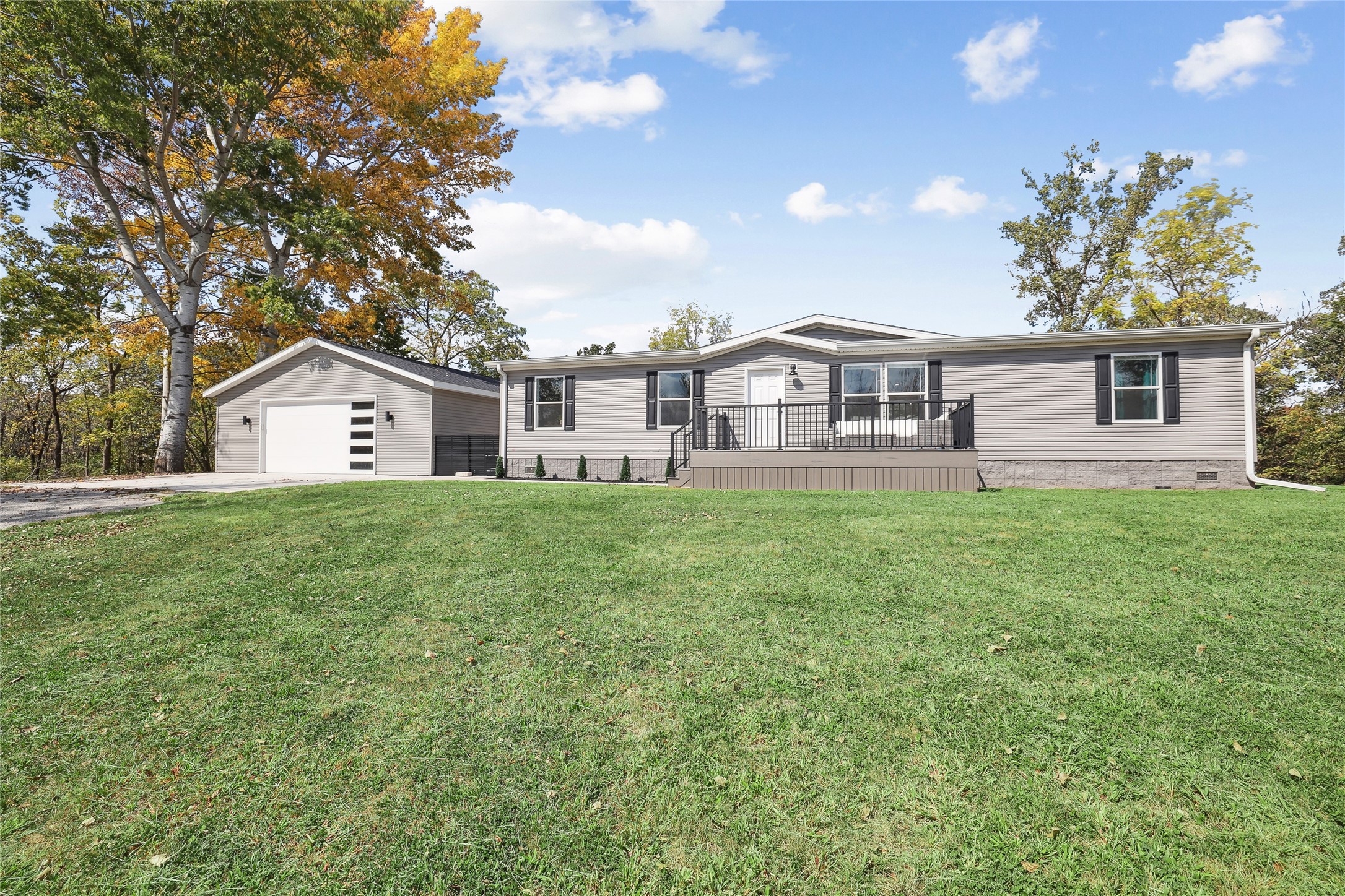 48269 148th Trail Property Photo 1