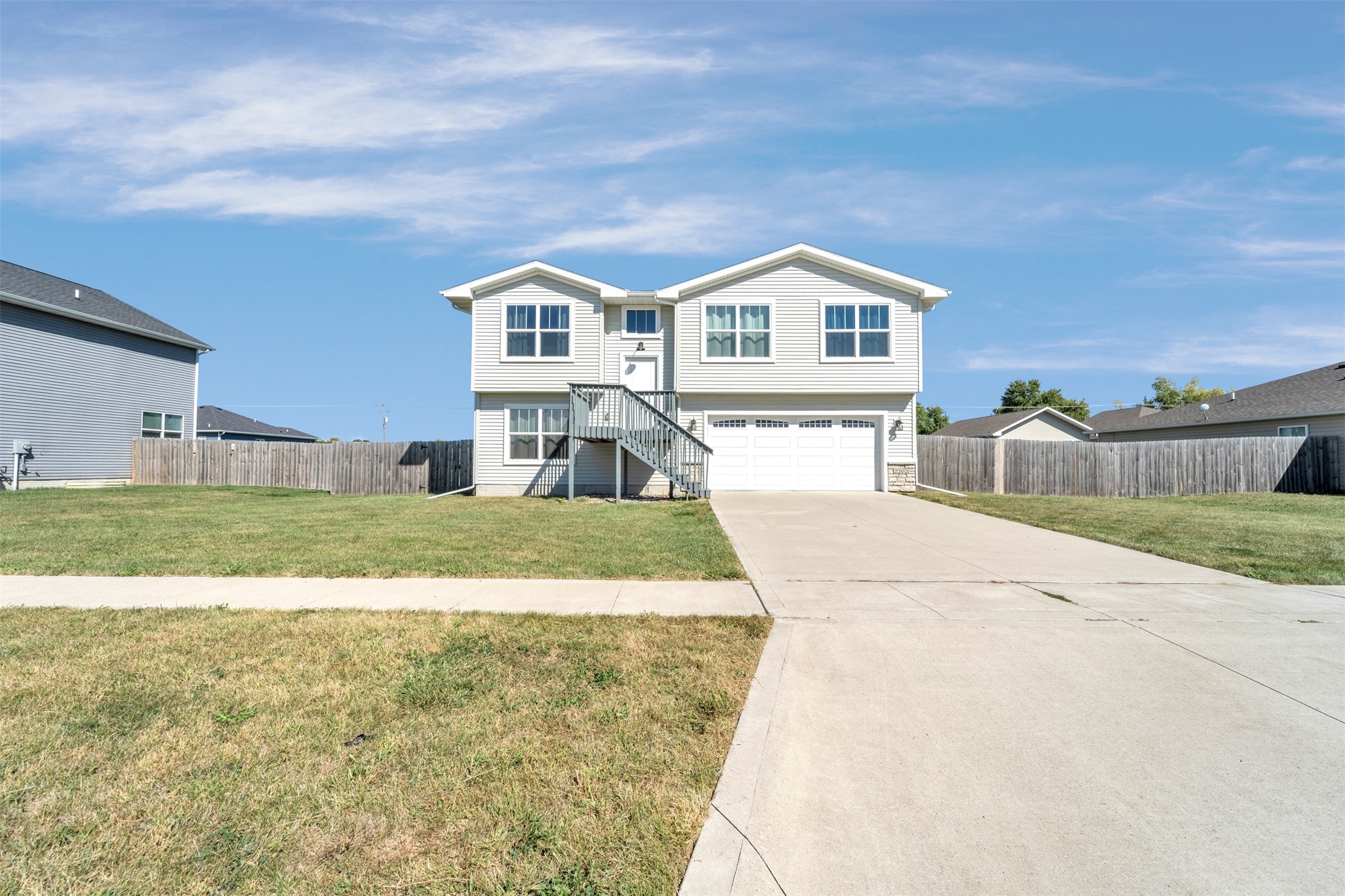 2202 Sunflower Street Property Photo