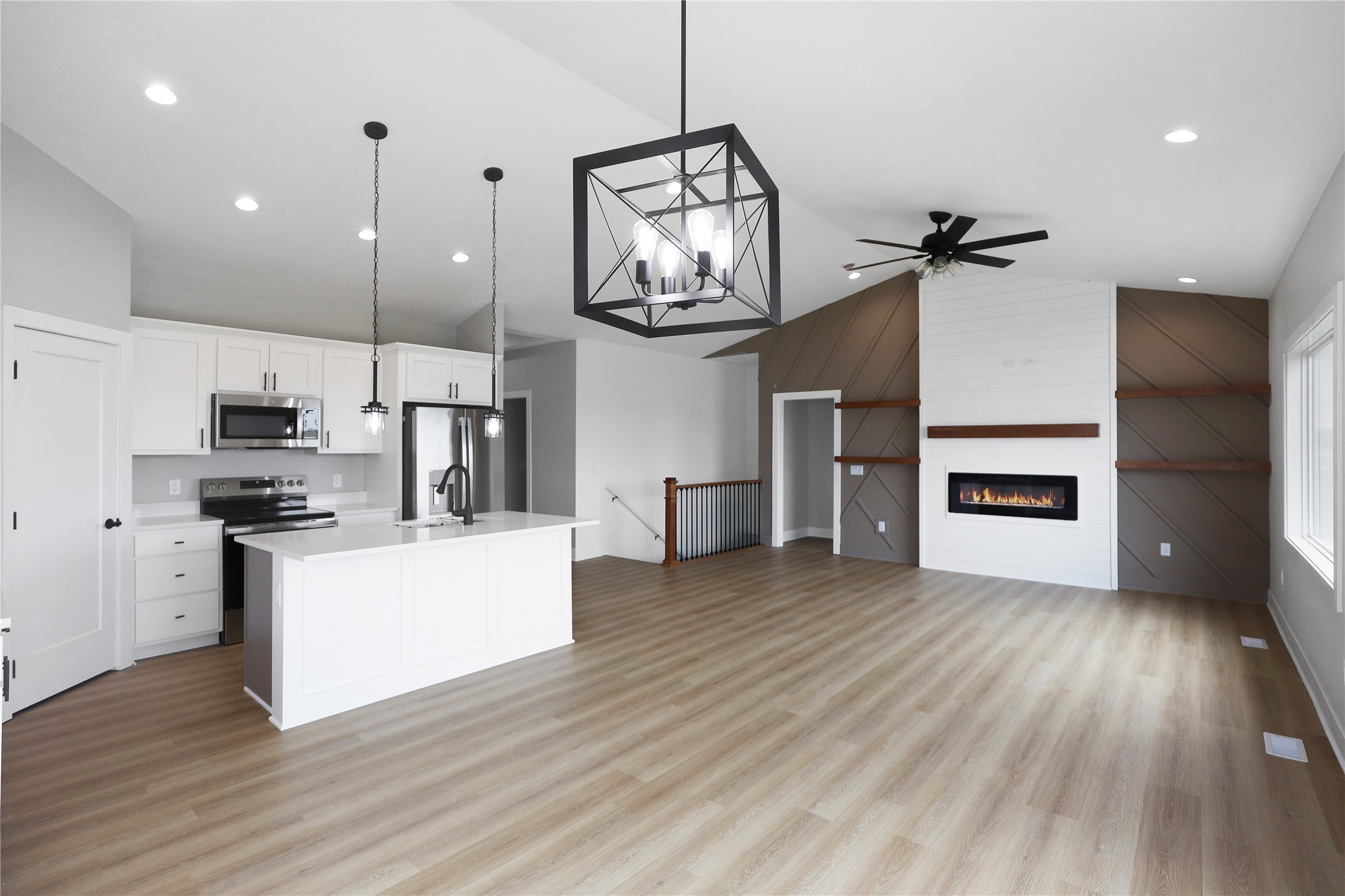 304 13th Street NW Property Photo 1