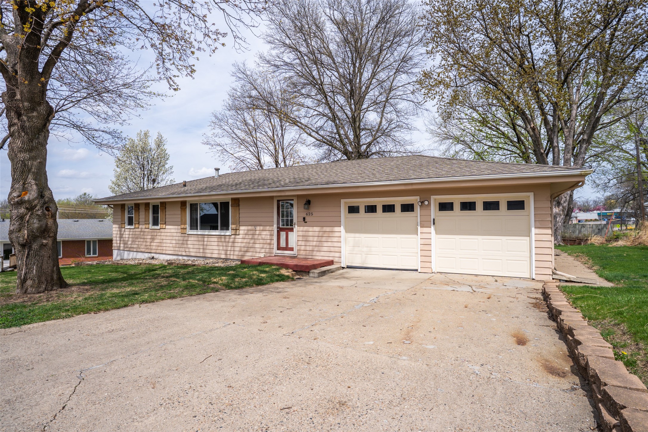 625 Mafred Drive Property Photo