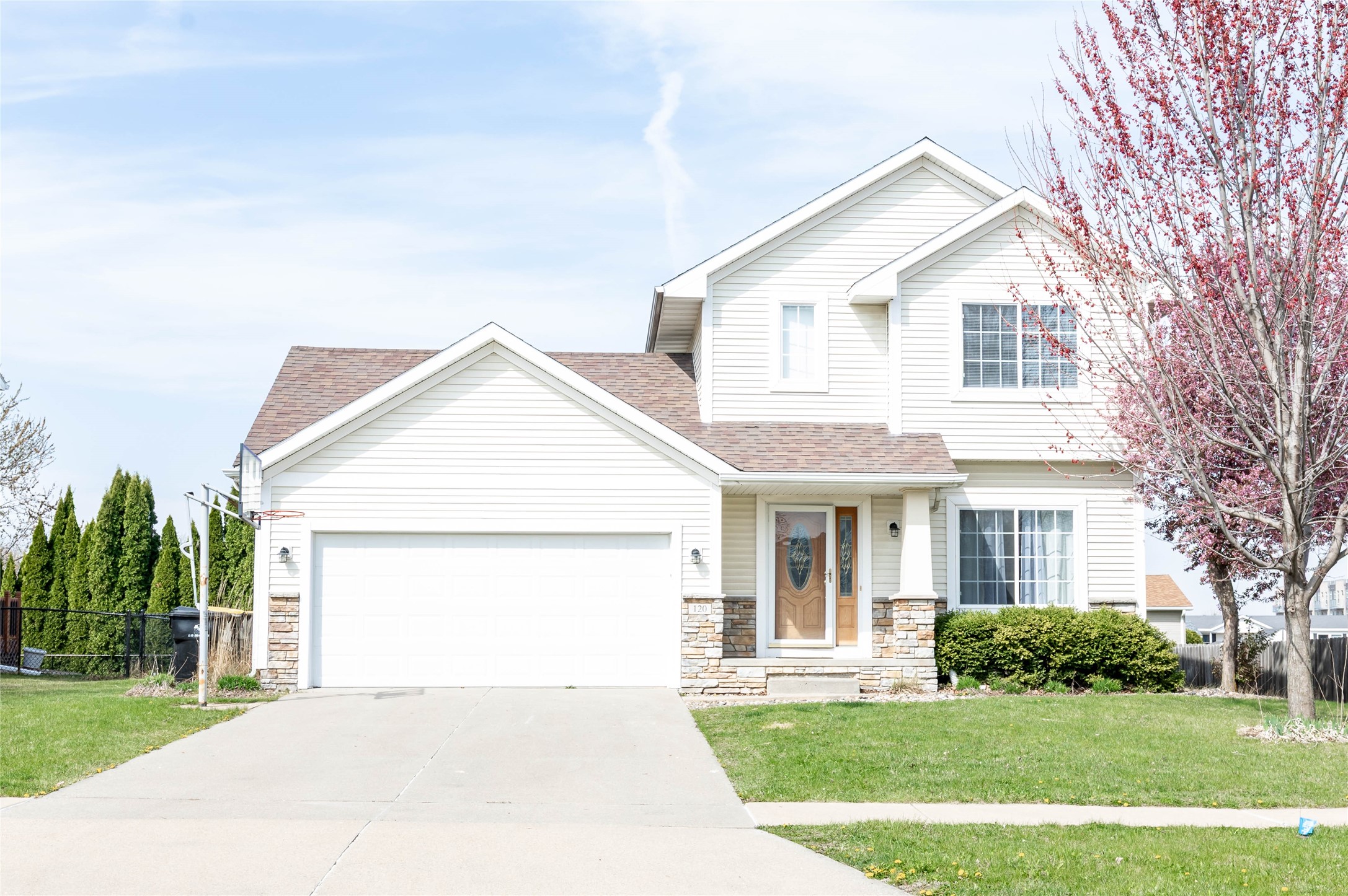 120 Se Westgate Drive Property Photo
