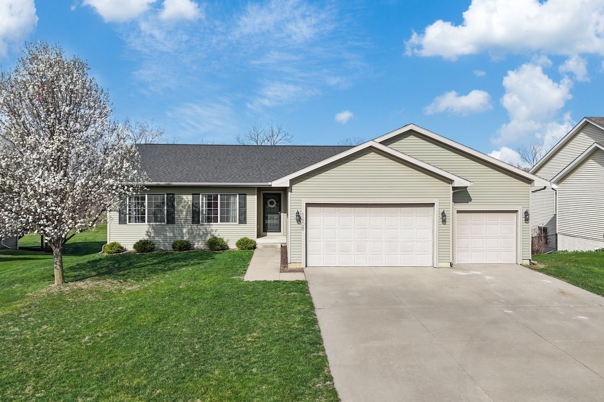 1608 Juniper Place Property Photo