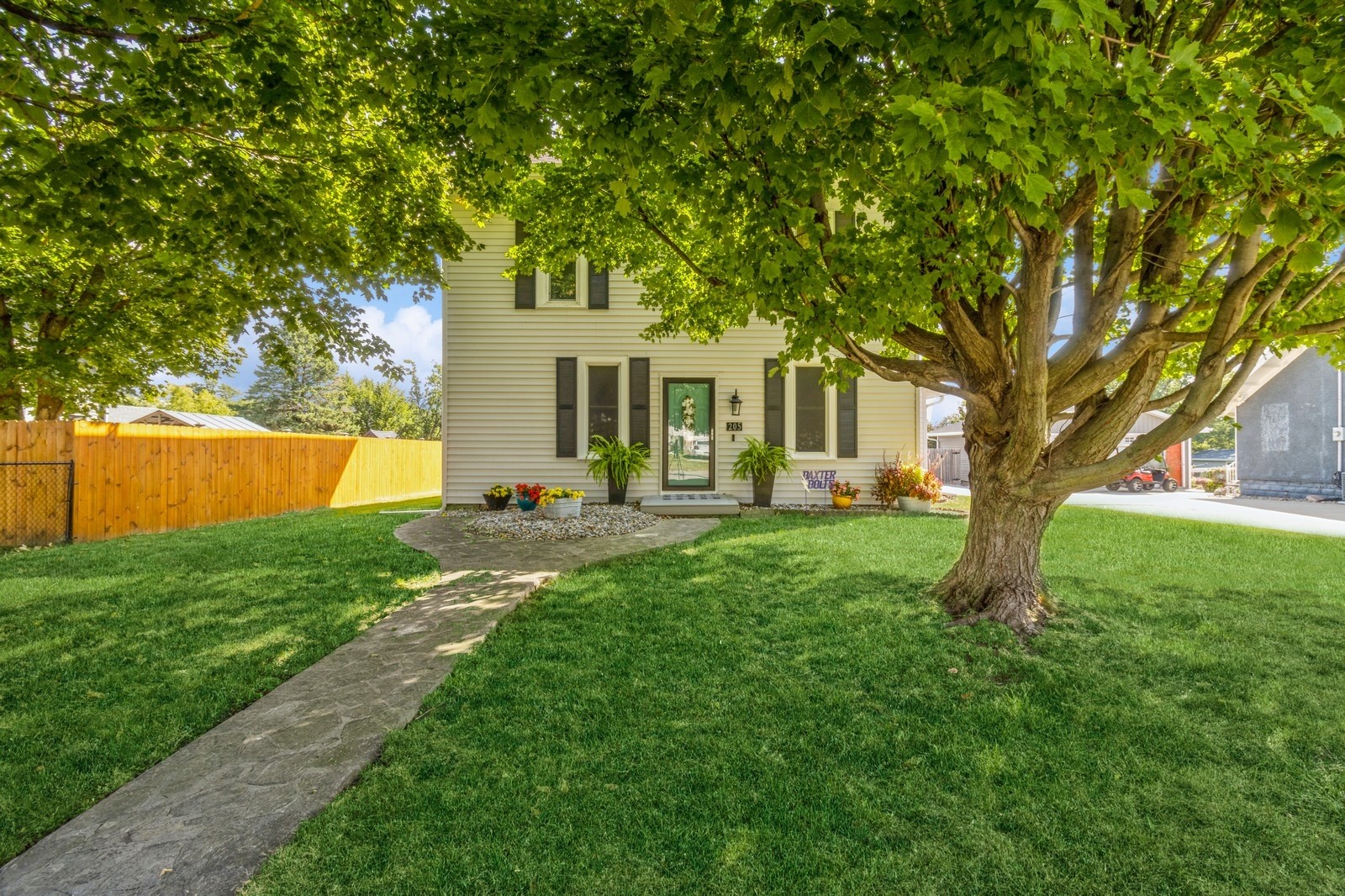 205 S High Street Property Photo