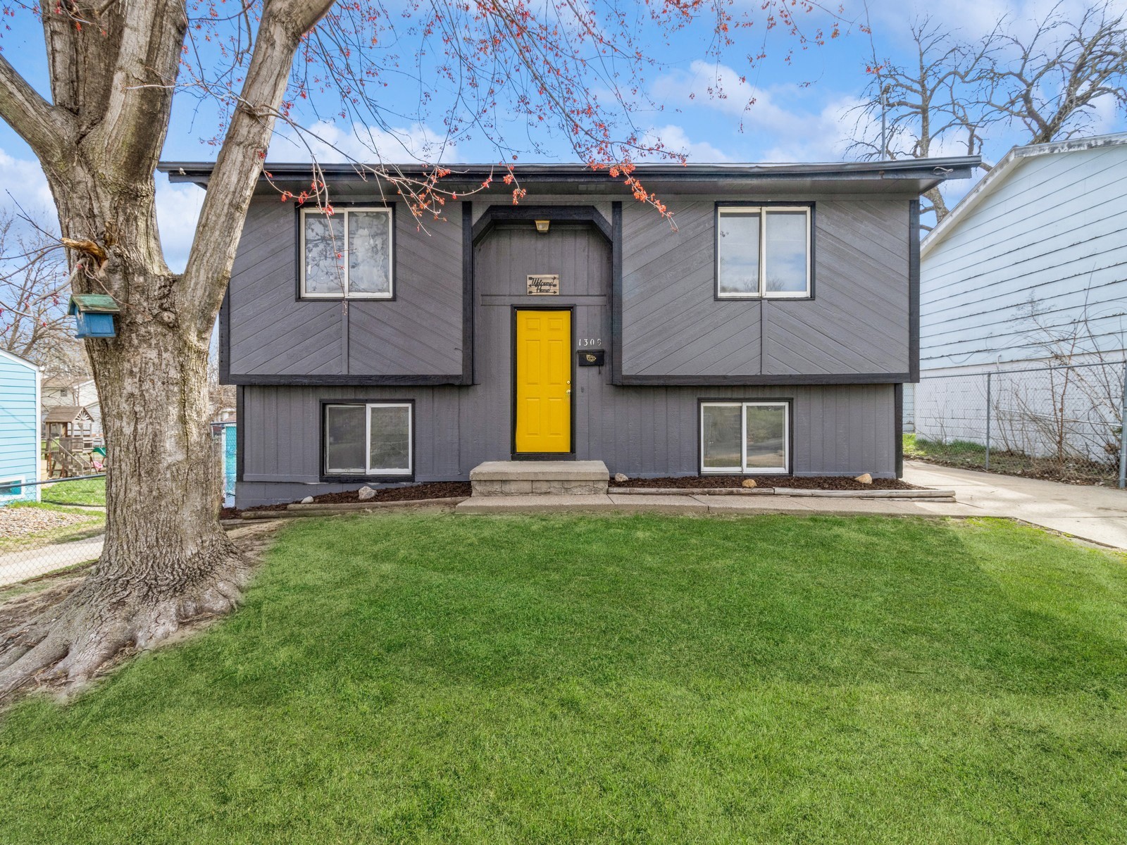 1309 Stewart Street Property Photo