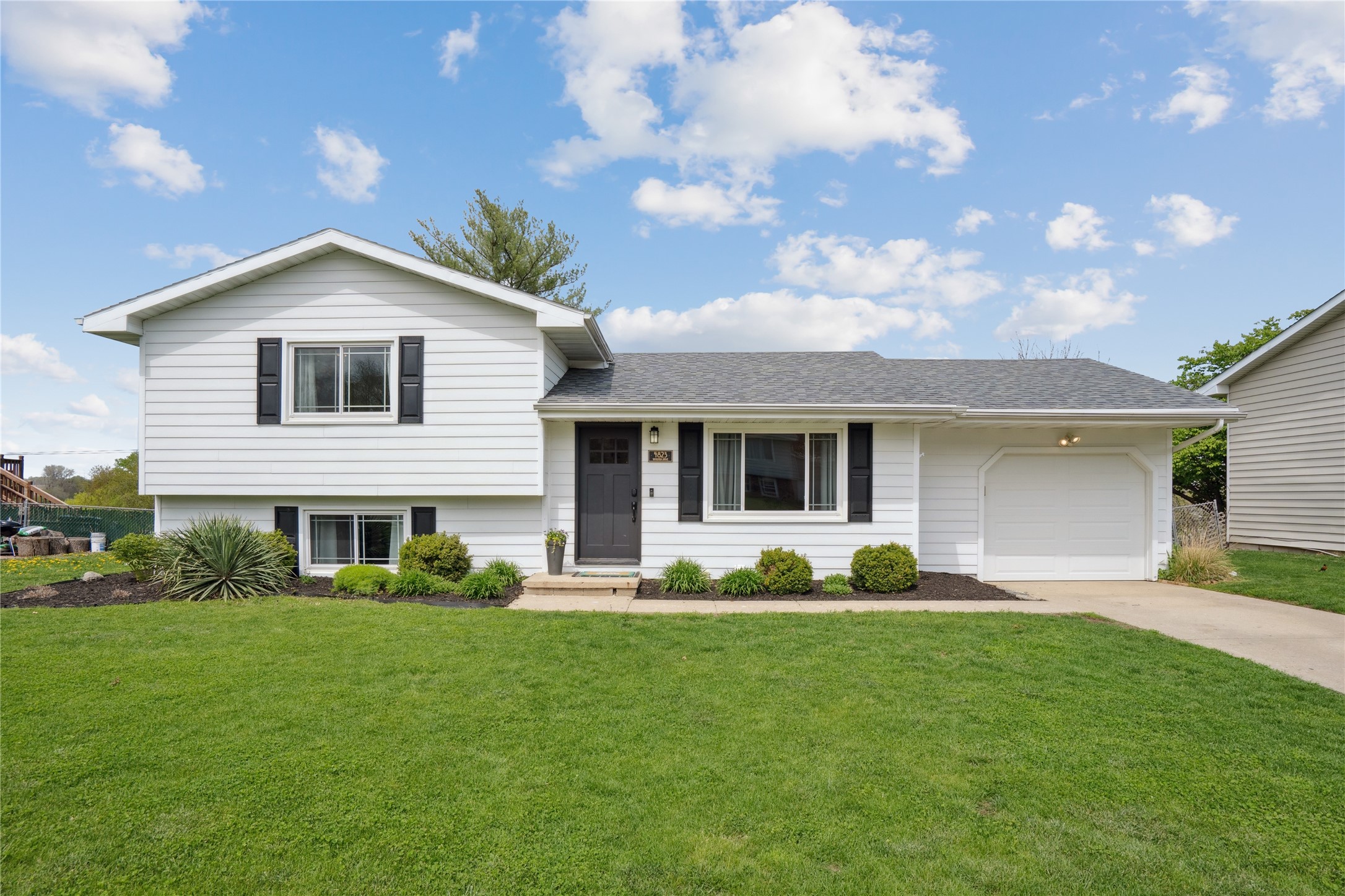 4823 Wakonda Drive Property Photo