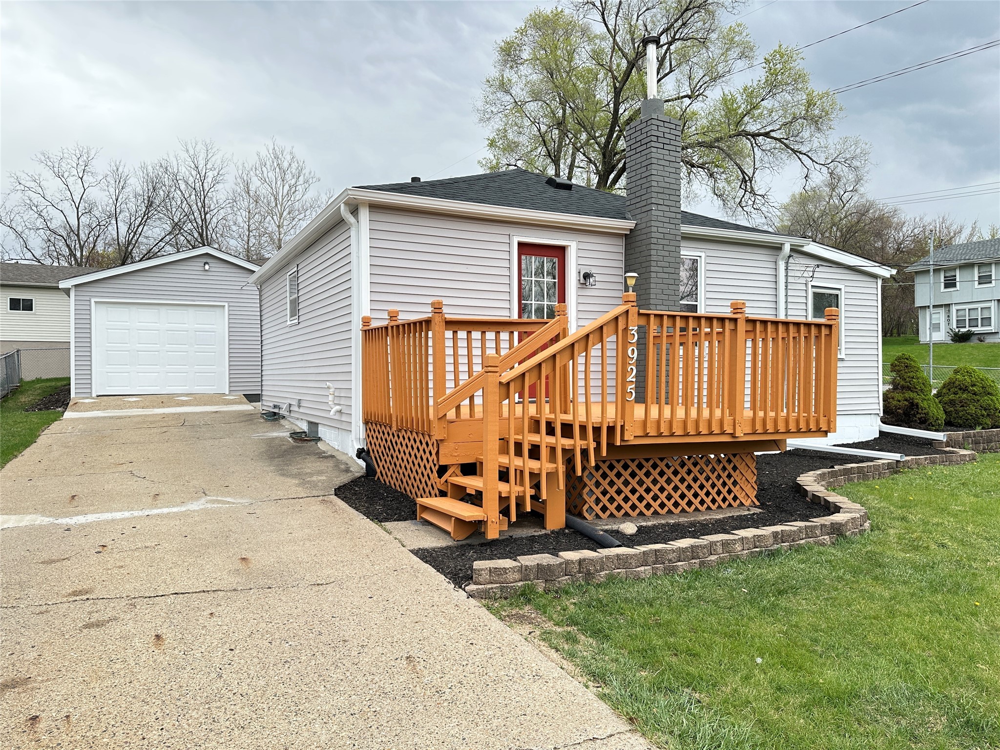 3925 Se 8th Street Property Photo