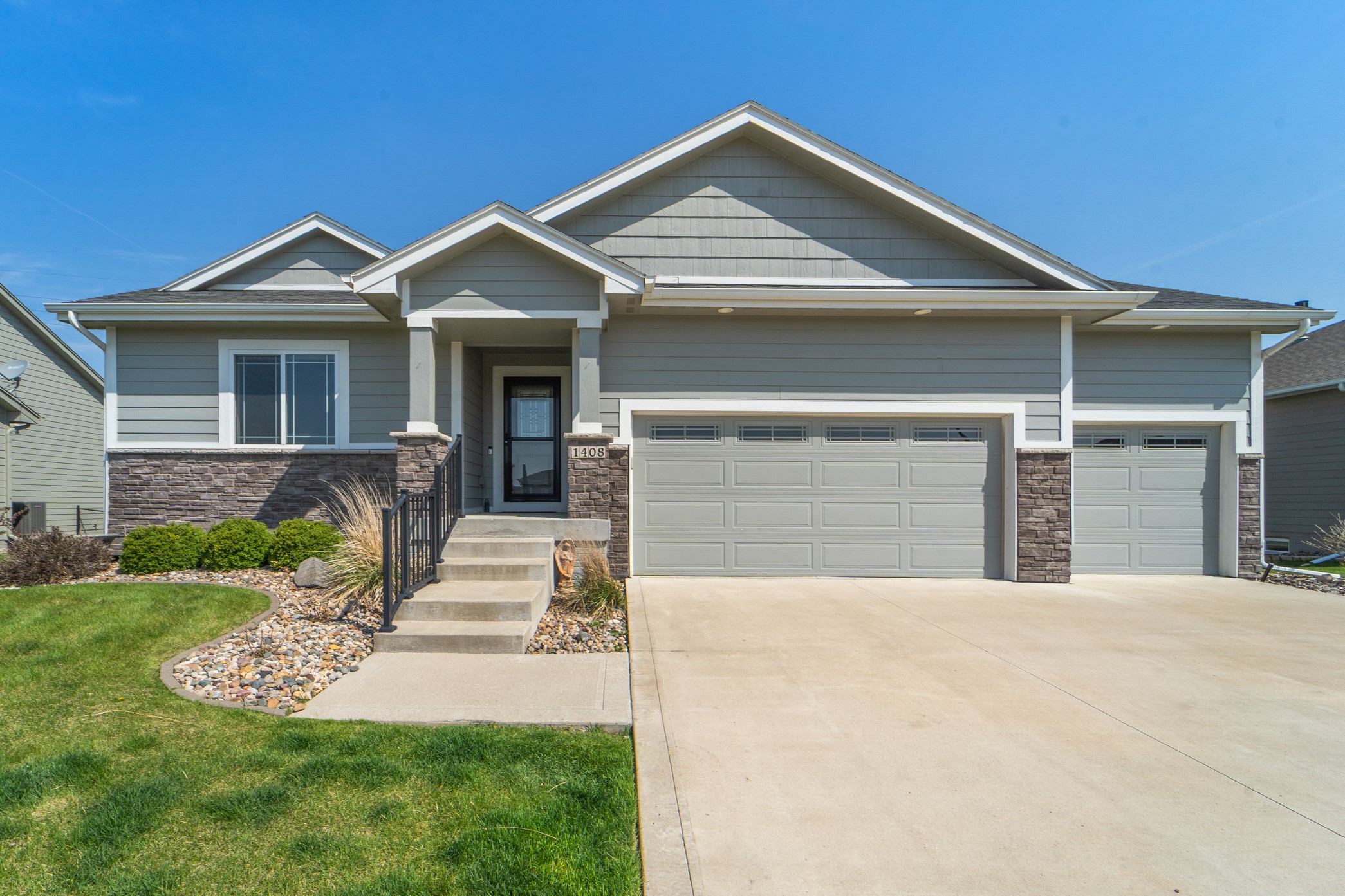 1408 Ne 49th Street Property Photo