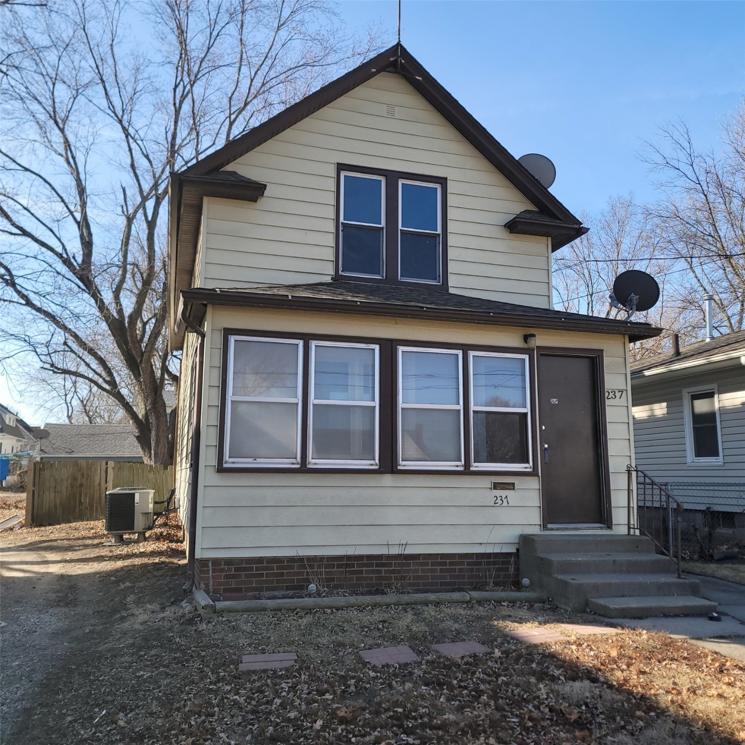 237 E Dunham Avenue Property Photo