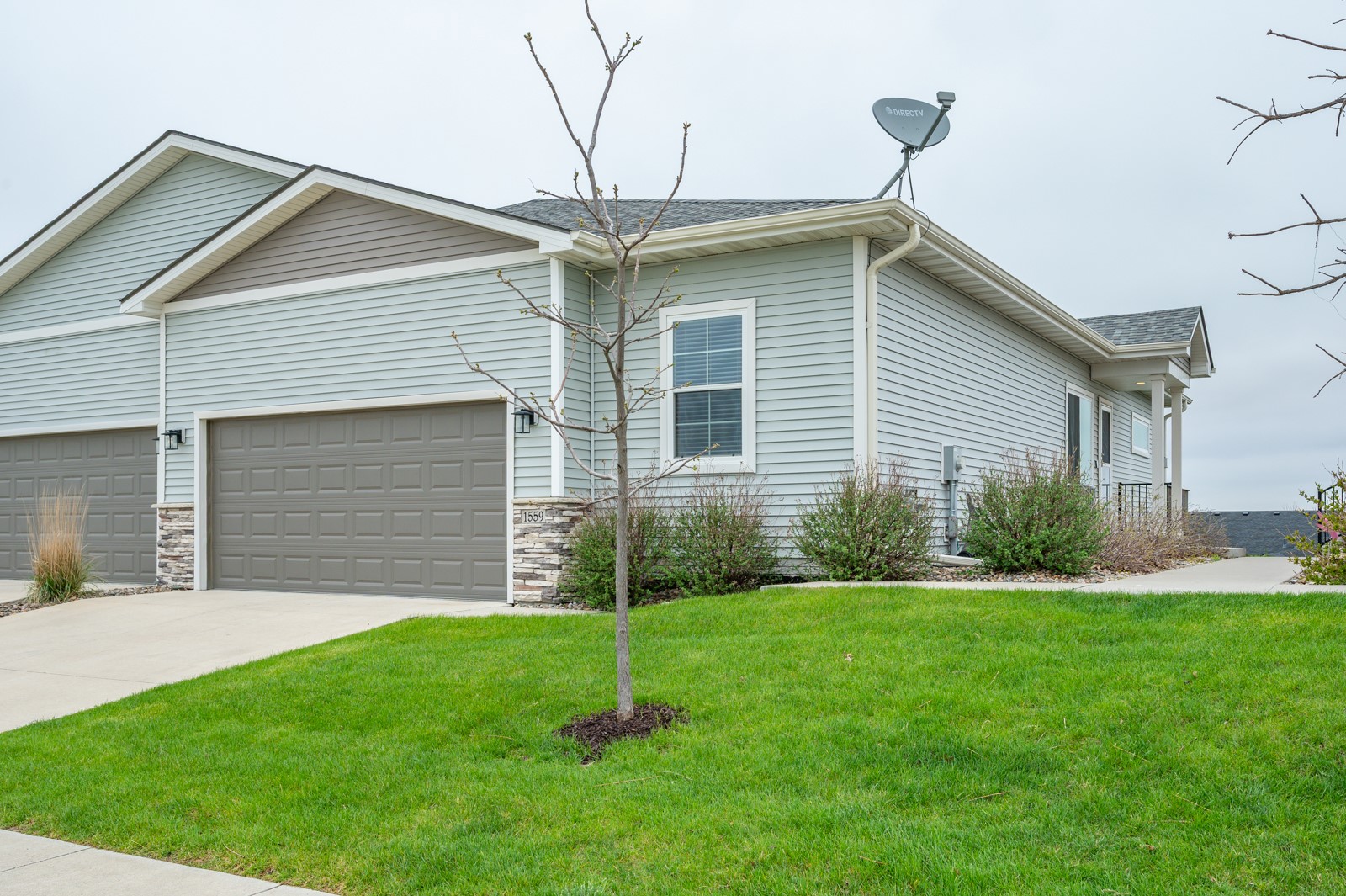 1559 Primrose Drive Se Property Photo