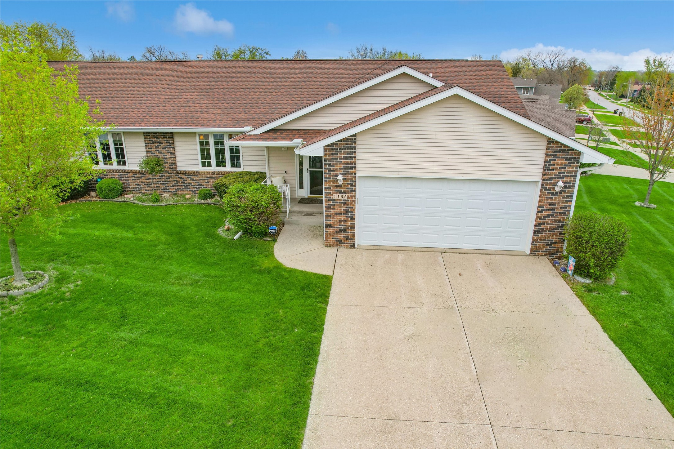 Adel Real Estate Listings Main Image