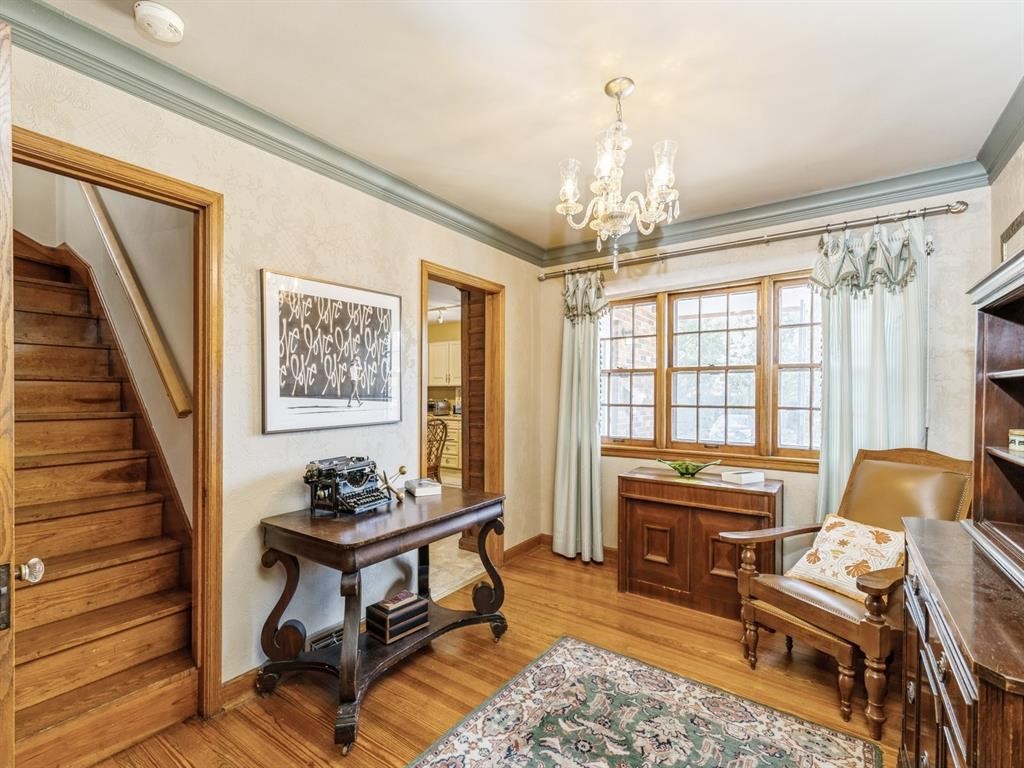 324 1st Street Property Photo 6