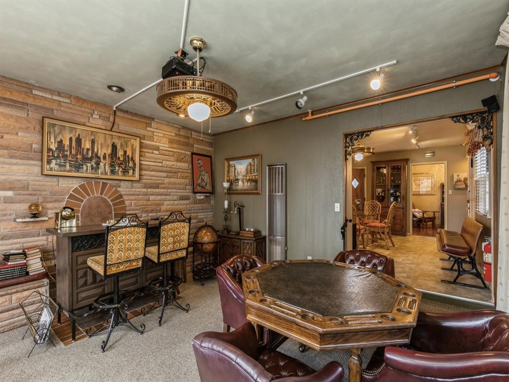 324 1st Street Property Photo 11