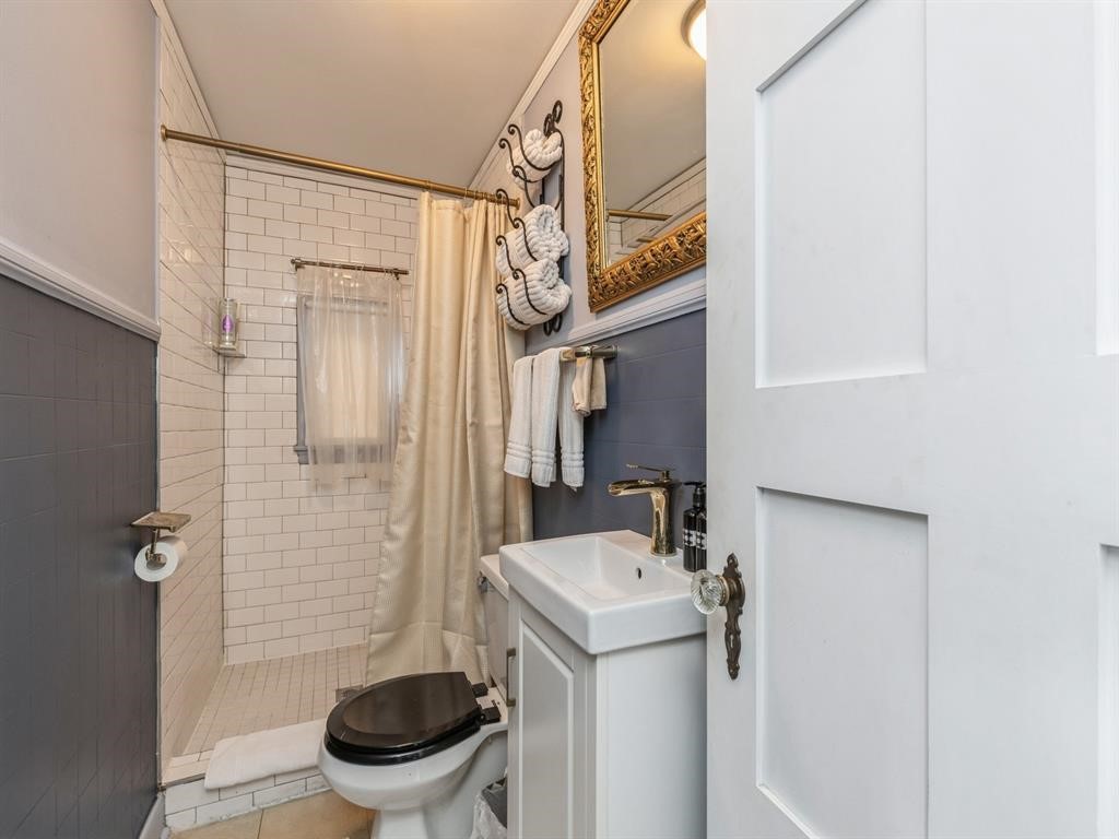 324 1st Street Property Photo 17