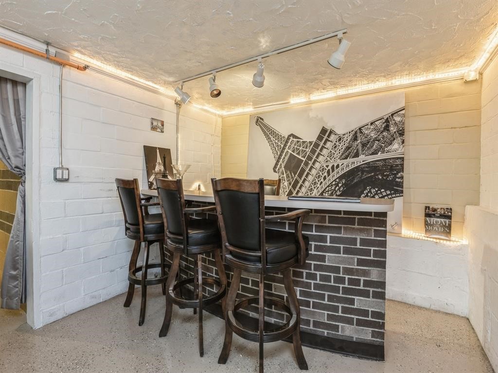 324 1st Street Property Photo 19