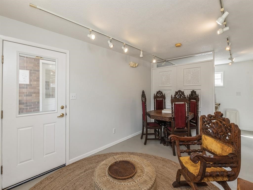 324 1st Street Property Photo 26