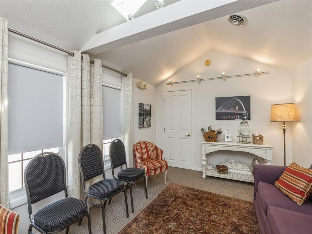 324 1st Street Property Photo 28
