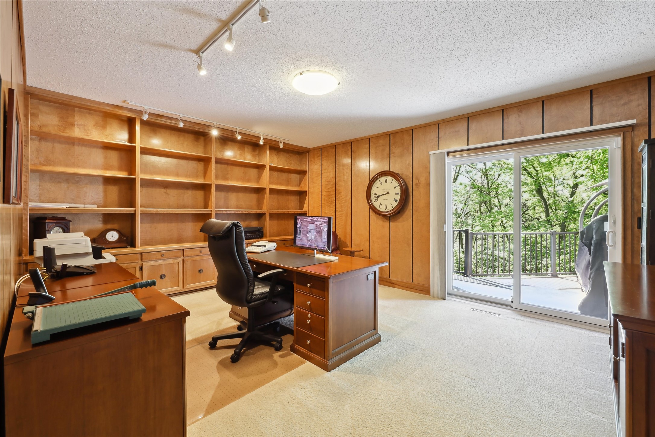 13282 Oak Brook Drive Property Photo 4