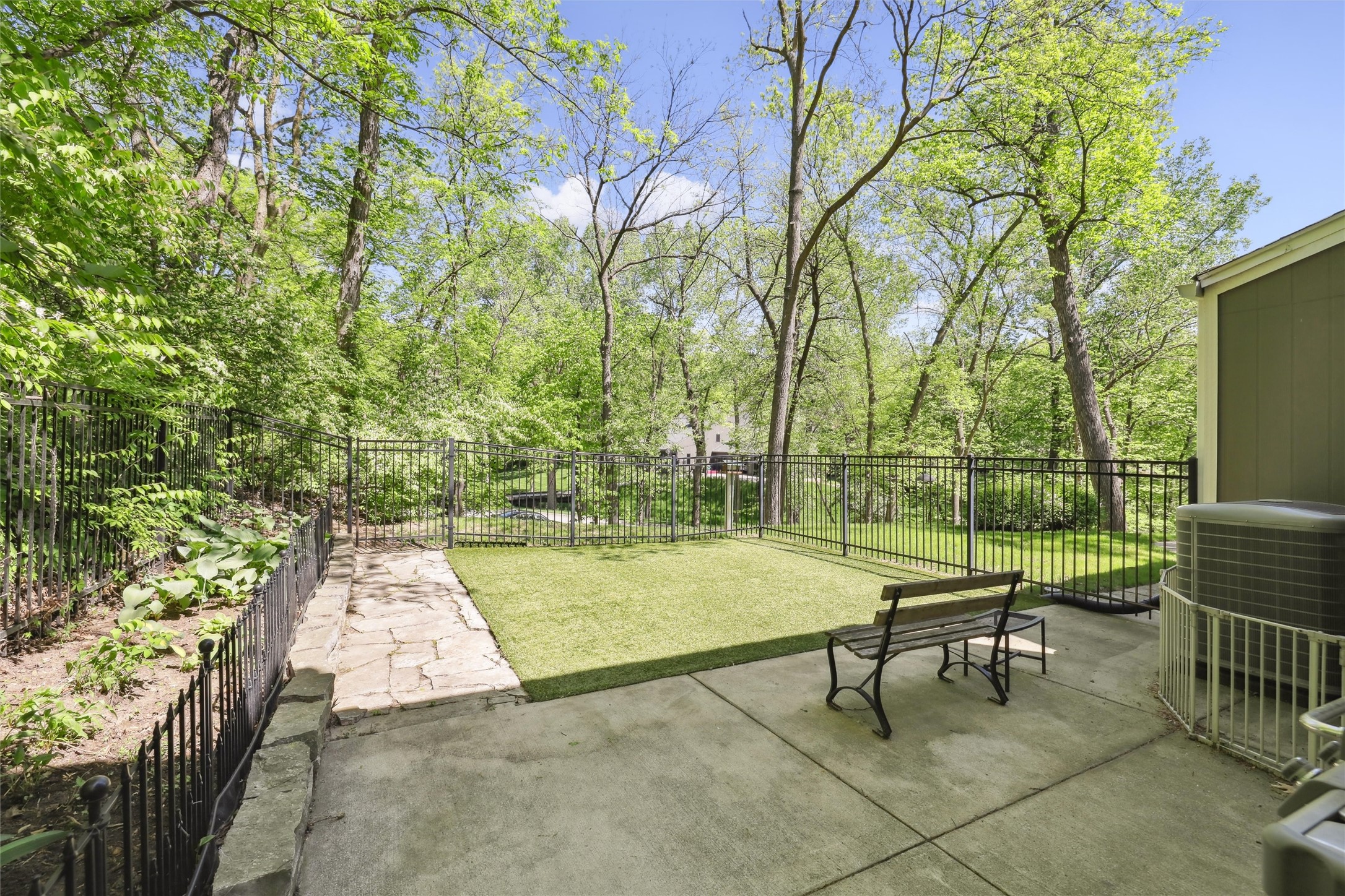 13282 Oak Brook Drive Property Photo 15
